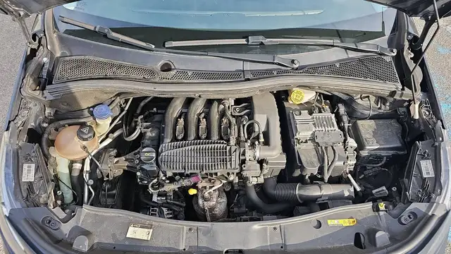 Peugeot 2008 view 15