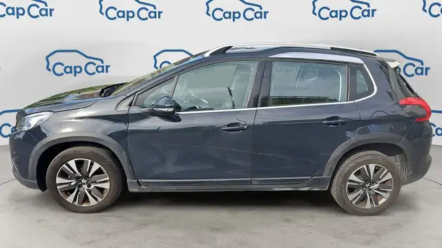 Peugeot 2008 view 2