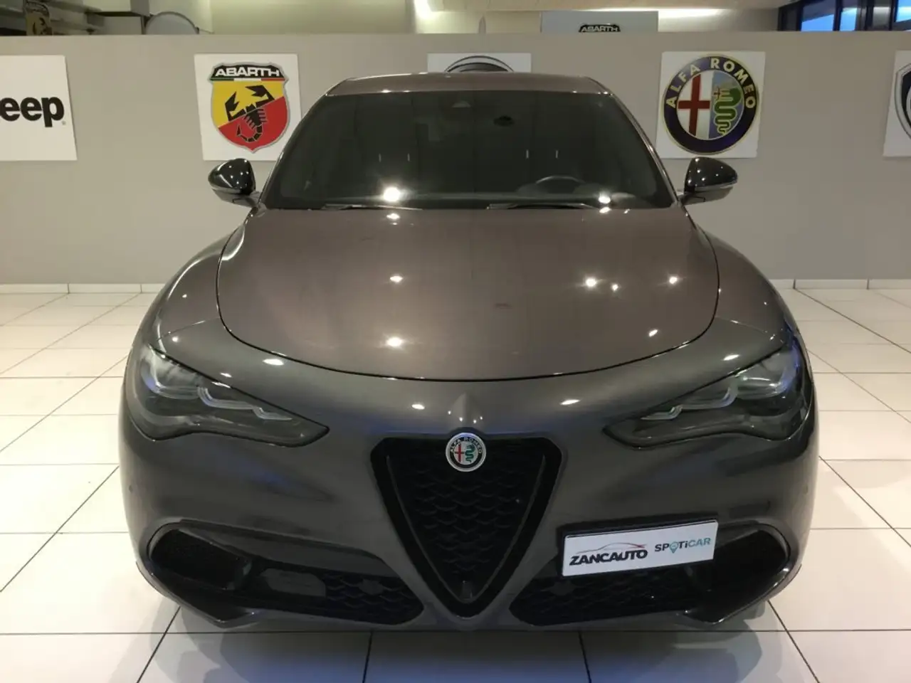 Alfa Romeo Stelvio 2025
