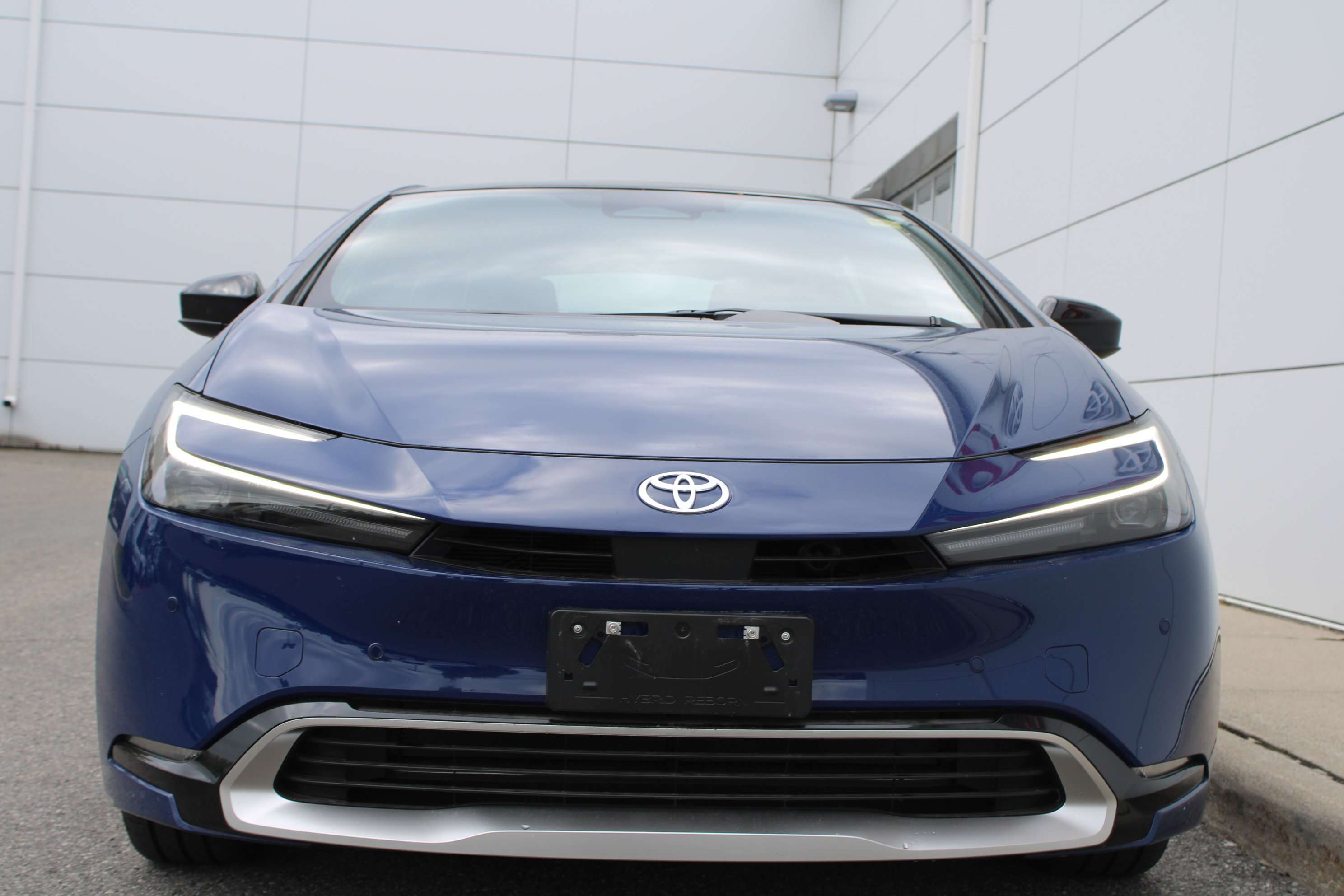 2026 Toyota Prius XSE — снимка 1