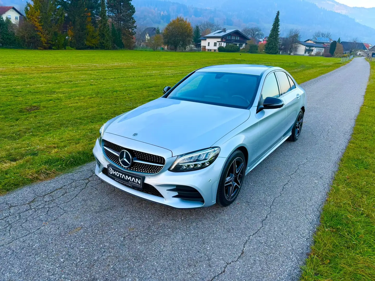 Mercedes-Benz C 200 d AMG Line Night Paket KEYLESS-START LED Silber - 1