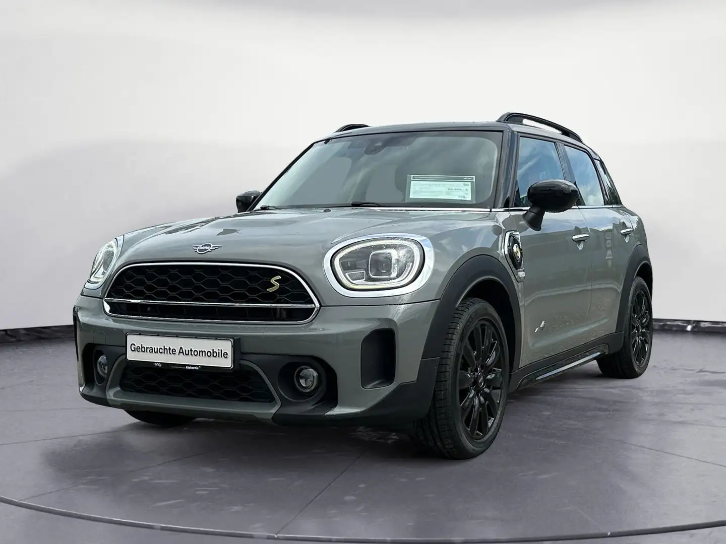 MINI Cooper SE Countryman Countryman Cooper SE. ALL4 Classic Trim Navi PDC Šedá - 2
