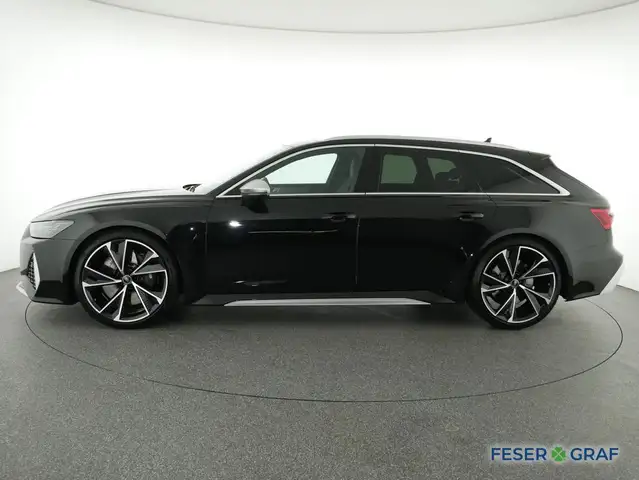 Audi RS6 view 13