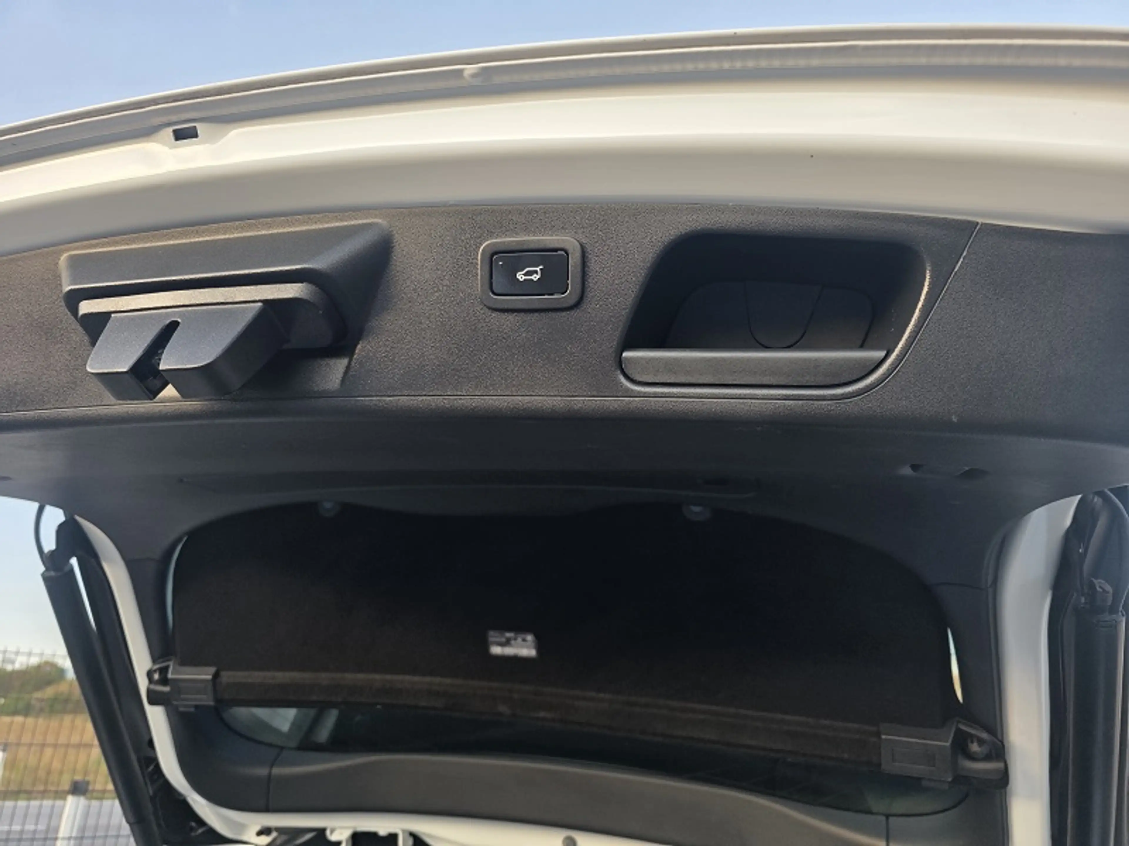 Jaguar E-Pace E-Pace 2.0DI4 D150 R-Dynamic HSE AWD Aut. — photo 5