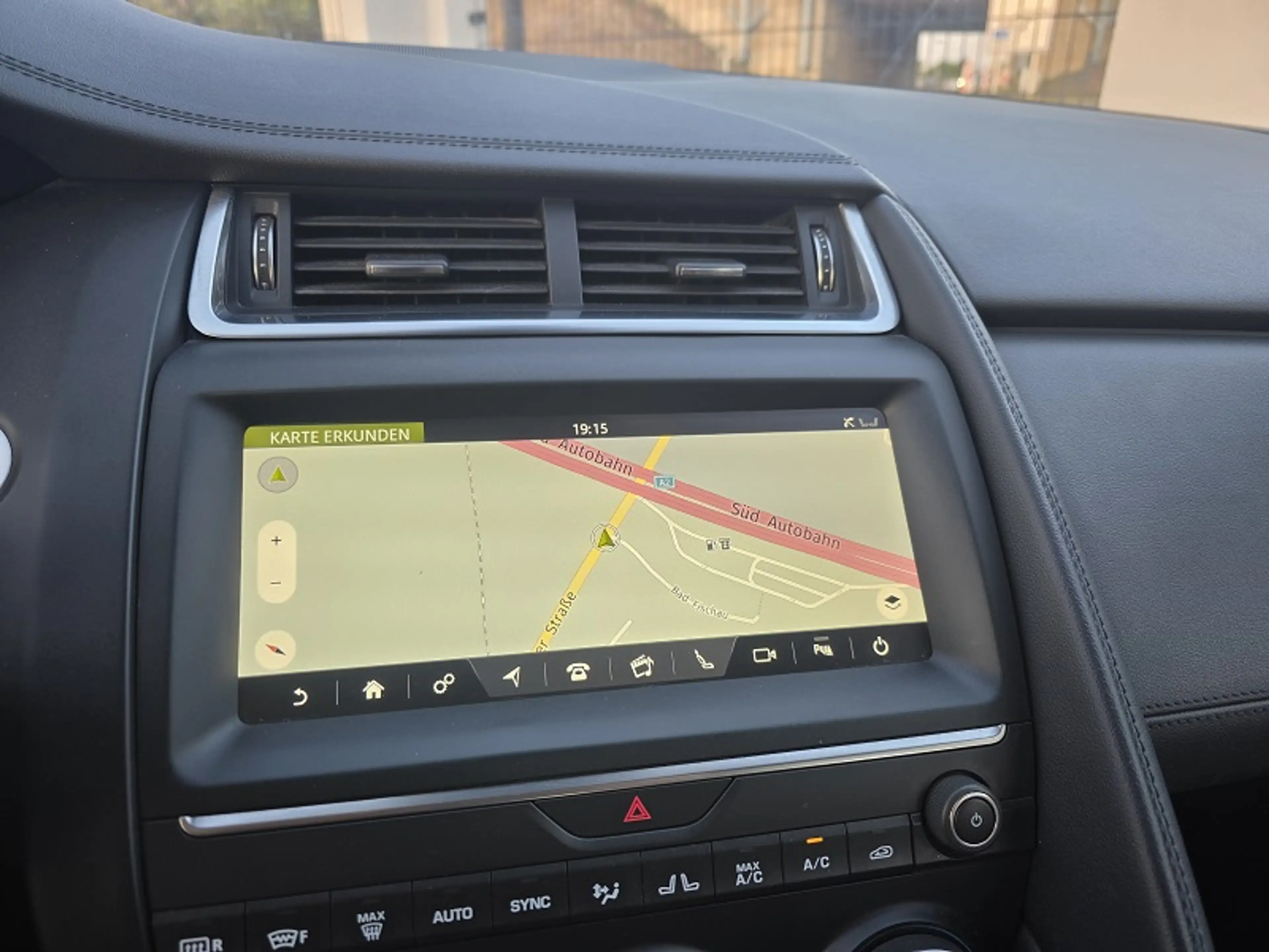Jaguar E-Pace E-Pace 2.0DI4 D150 R-Dynamic HSE AWD Aut. — photo 10