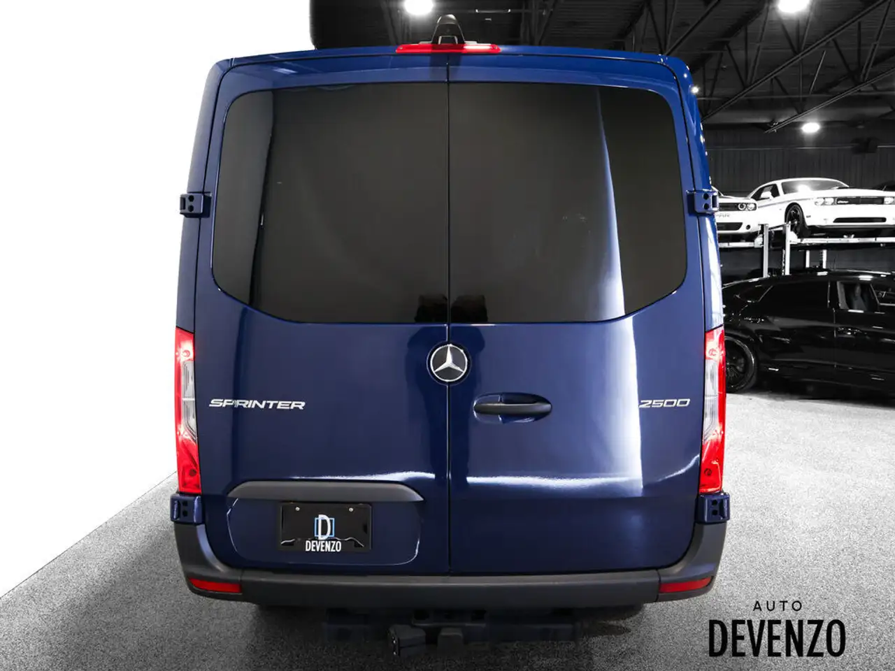 Mercedes-Benz Sprinter снимка Mercedes-Benz Sprinter