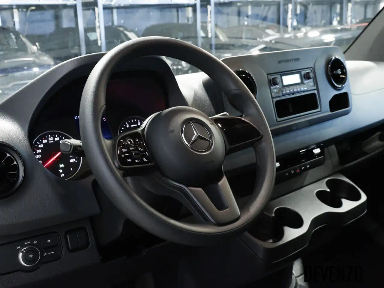 Mercedes-Benz Sprinter снимка Mercedes-Benz Sprinter