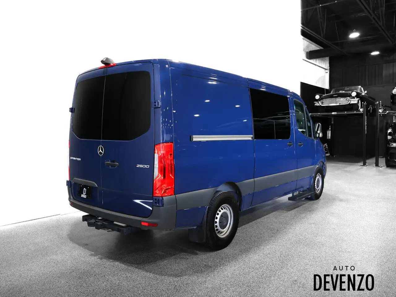 Mercedes-Benz Sprinter снимка Mercedes-Benz Sprinter