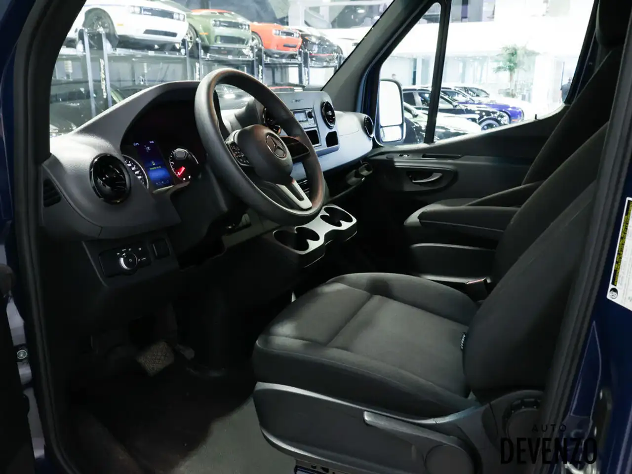Mercedes-Benz Sprinter снимка Mercedes-Benz Sprinter