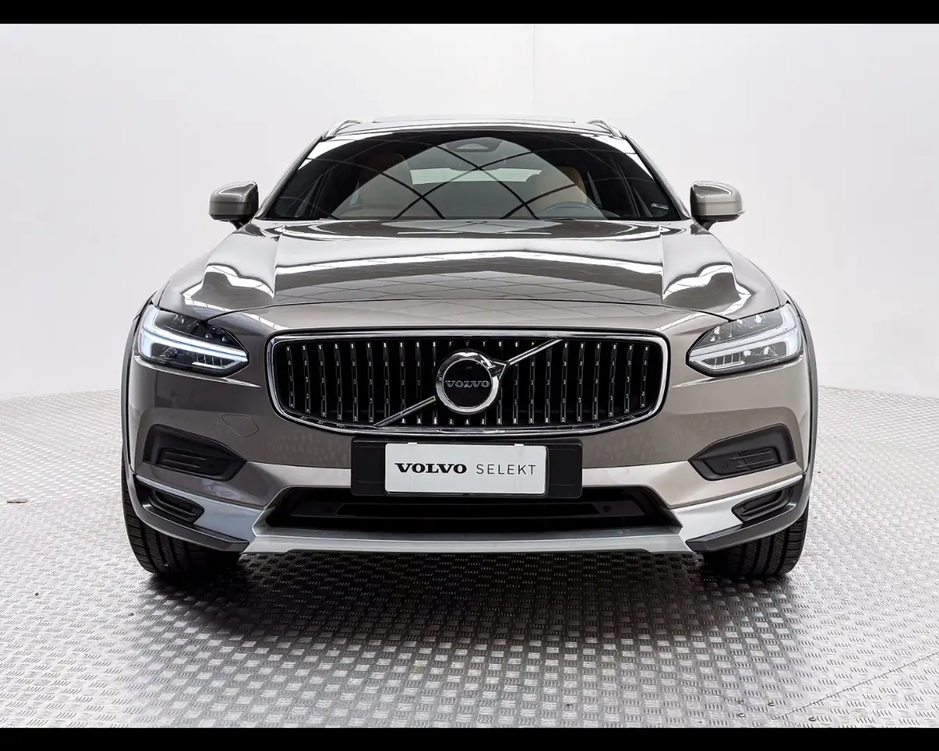 Volvo V90 Cross Country B4 (d) AWD Geatronic Business Pro Line Szürke - 2