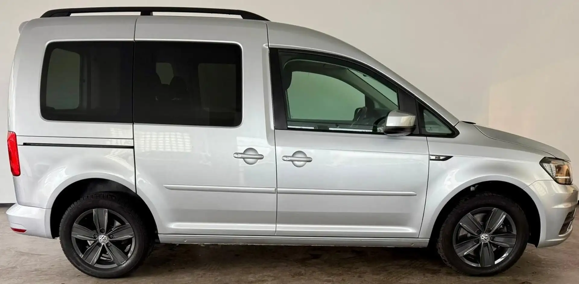 Volkswagen Caddy PKW Trendline BMT 1.Hand,KLIMA,SHZ,TEMPOMA Silber - 2