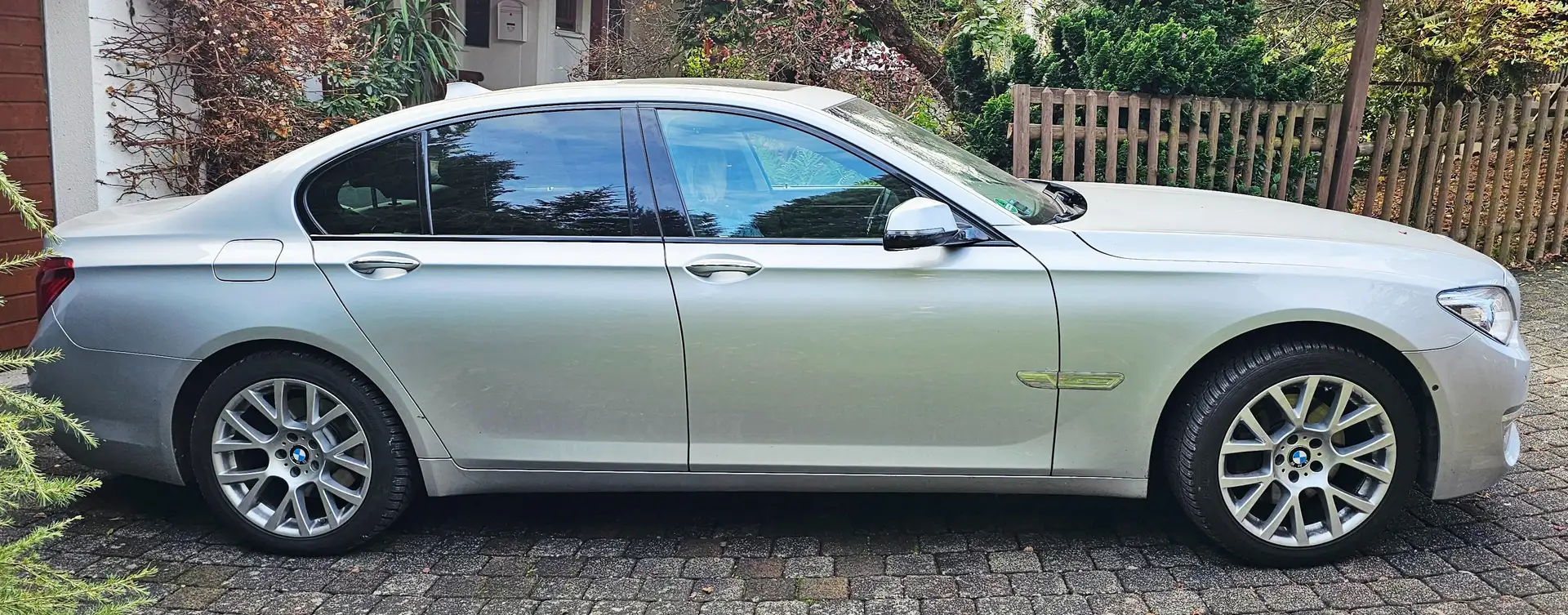 BMW 740 d xDrive Edition Exclusive-Head Up-AHK-Soft Close Argent - 2