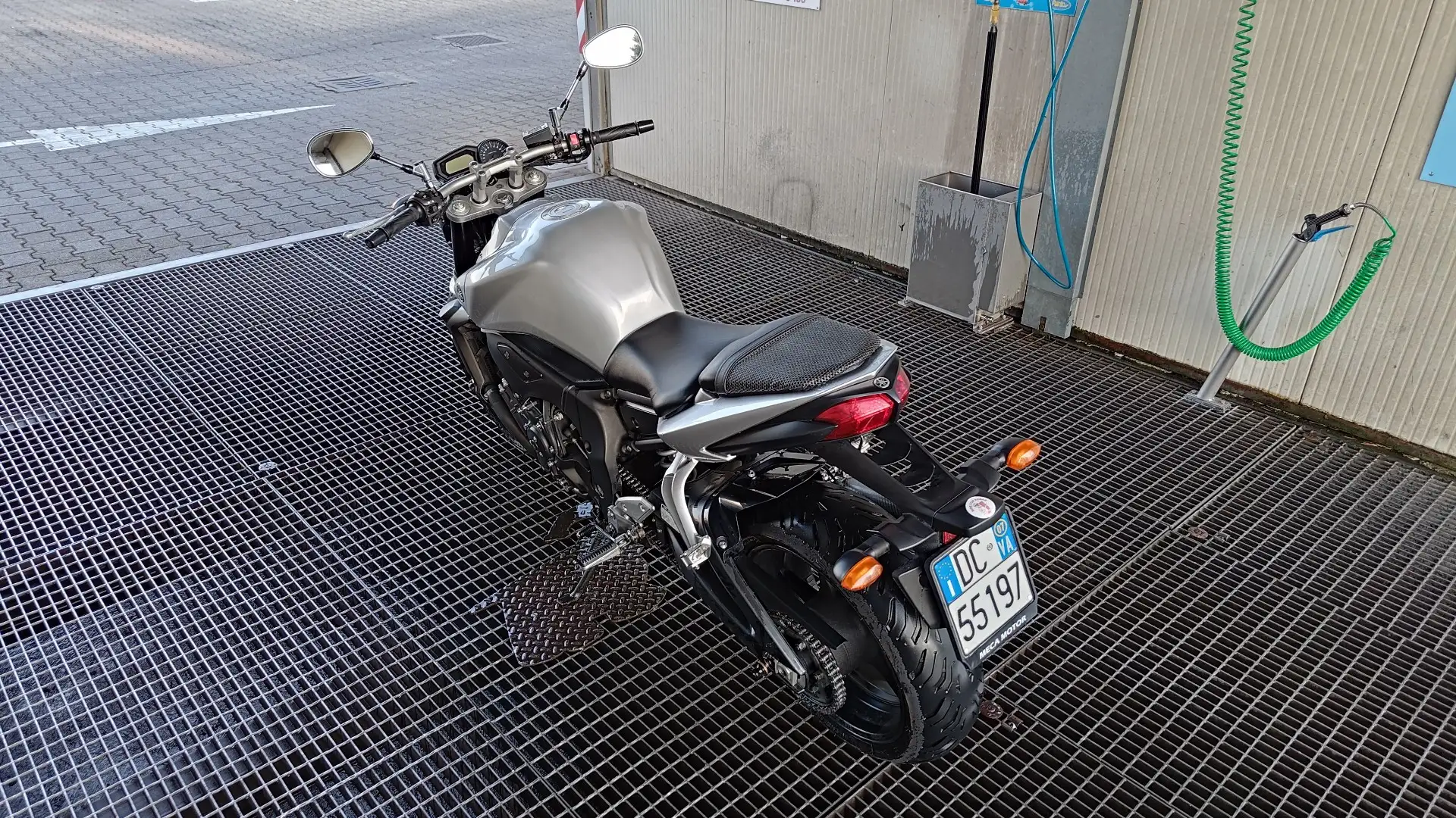 Yamaha FZ 1 N Argento - 2