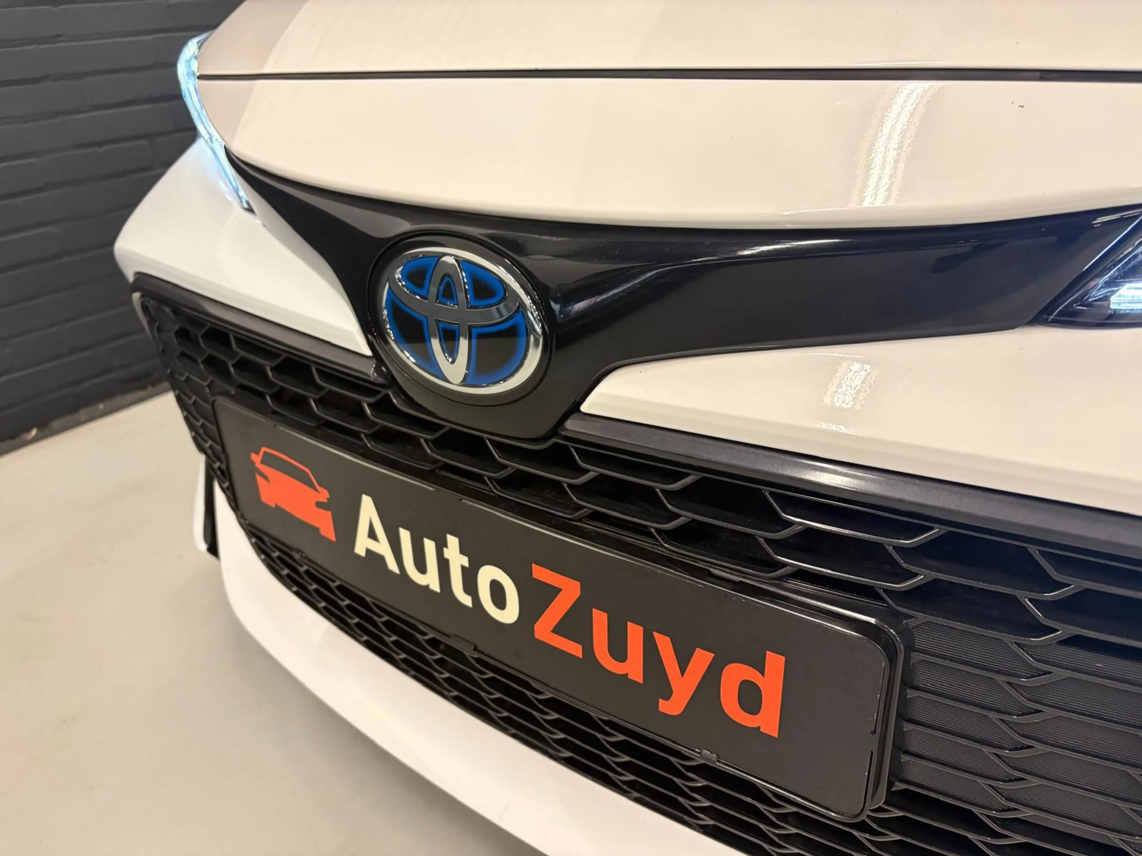 Toyota Corolla 1.8 Hybrid Executive Editon | Blindspot | PDC | LE — photo 12