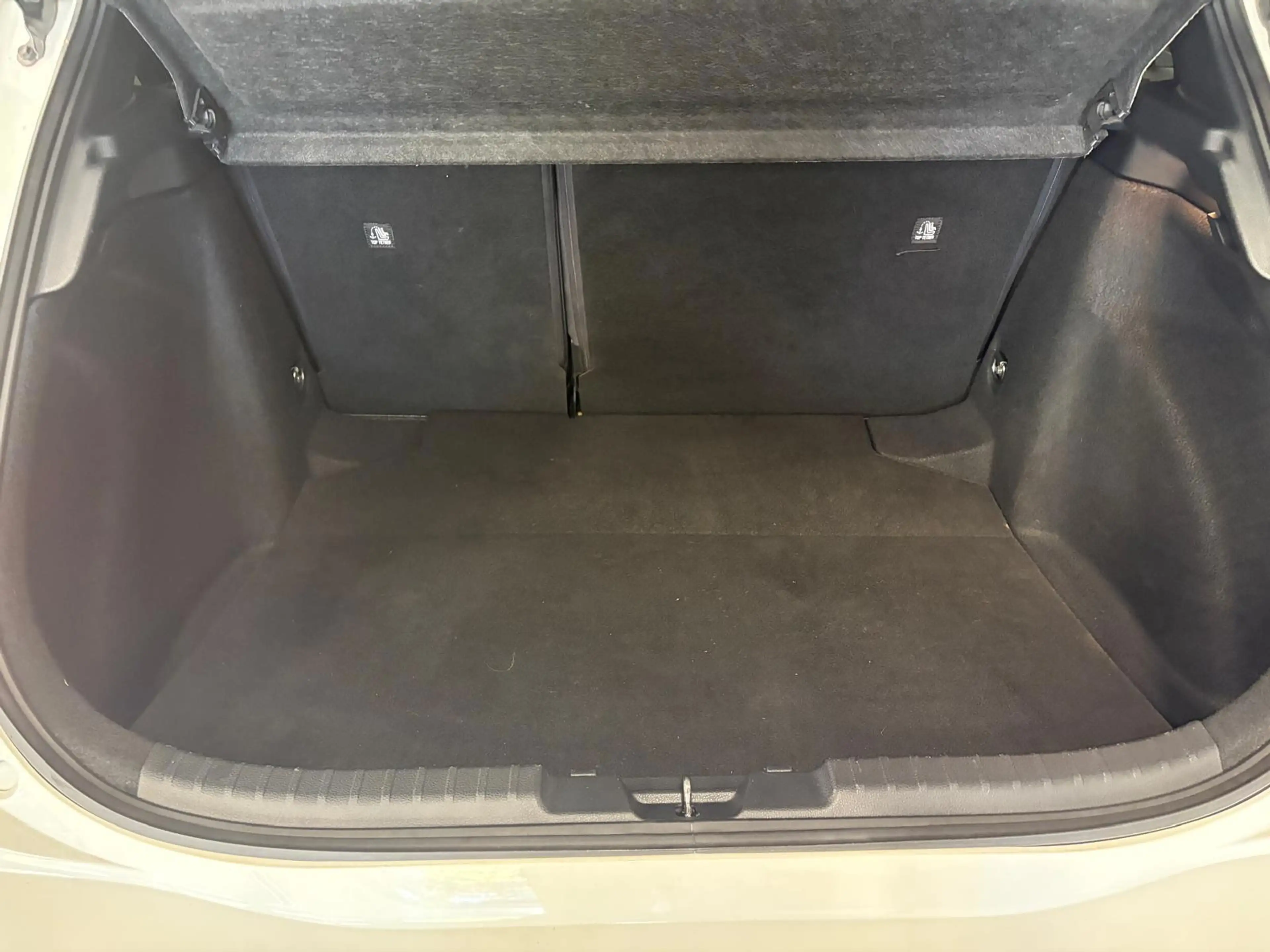 Toyota Corolla 1.8 Hybrid Executive Editon | Blindspot | PDC | LE — photo 15