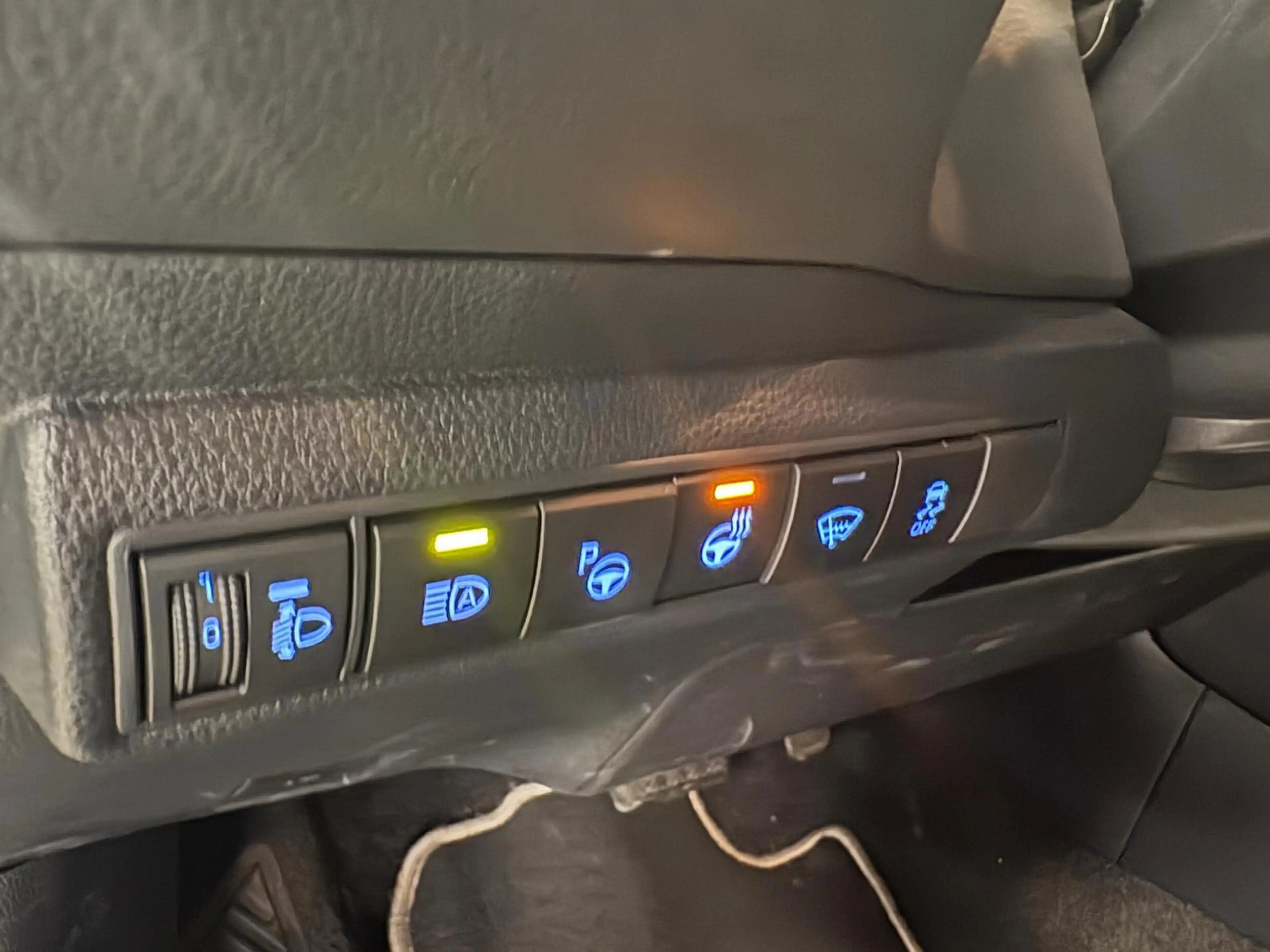 Toyota Corolla 1.8 Hybrid Executive Editon | Blindspot | PDC | LE — photo 20
