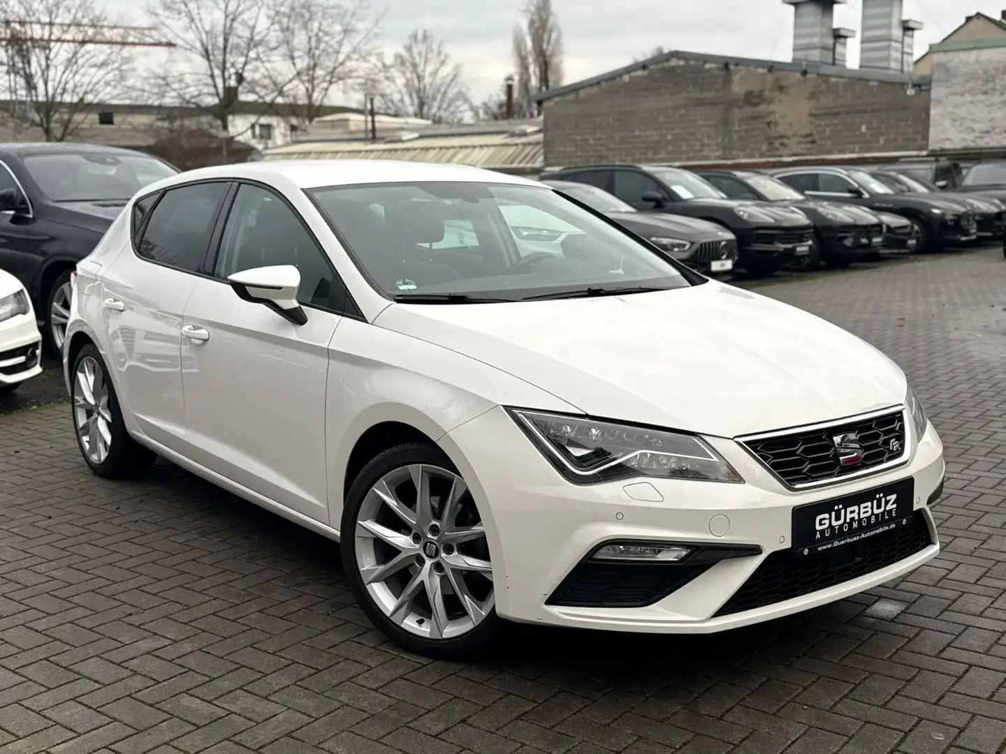 SEAT Leon FR 1,5 TSi *LED*Navi*Carplay*RFK*1.HD Blanc - 1