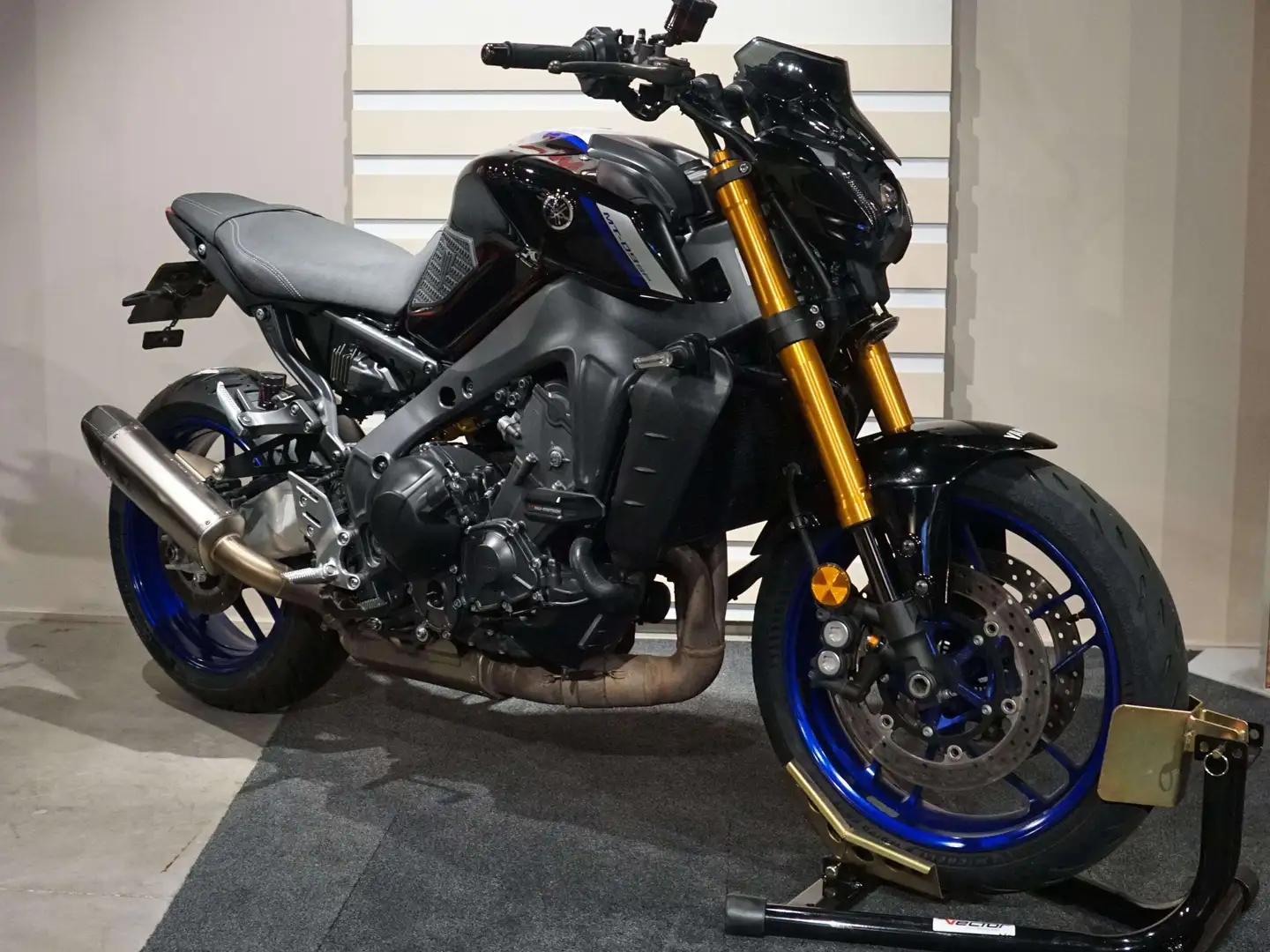 Yamaha MT-09 MT09SP Argent - 1