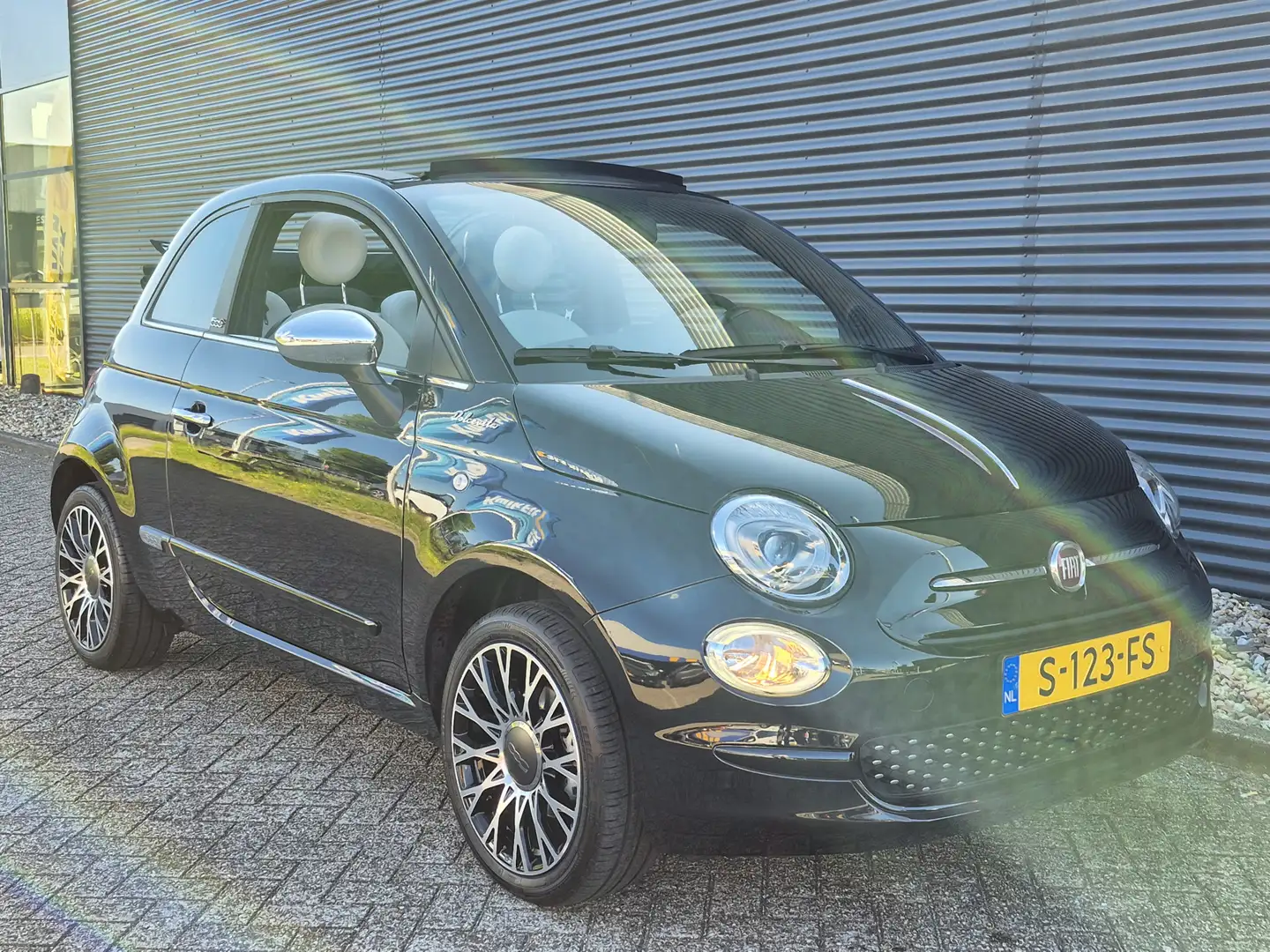 Fiat 500C 1.0 Hybrid Dolcevita Cabrio | Cruise Control | Nav Zwart - 2