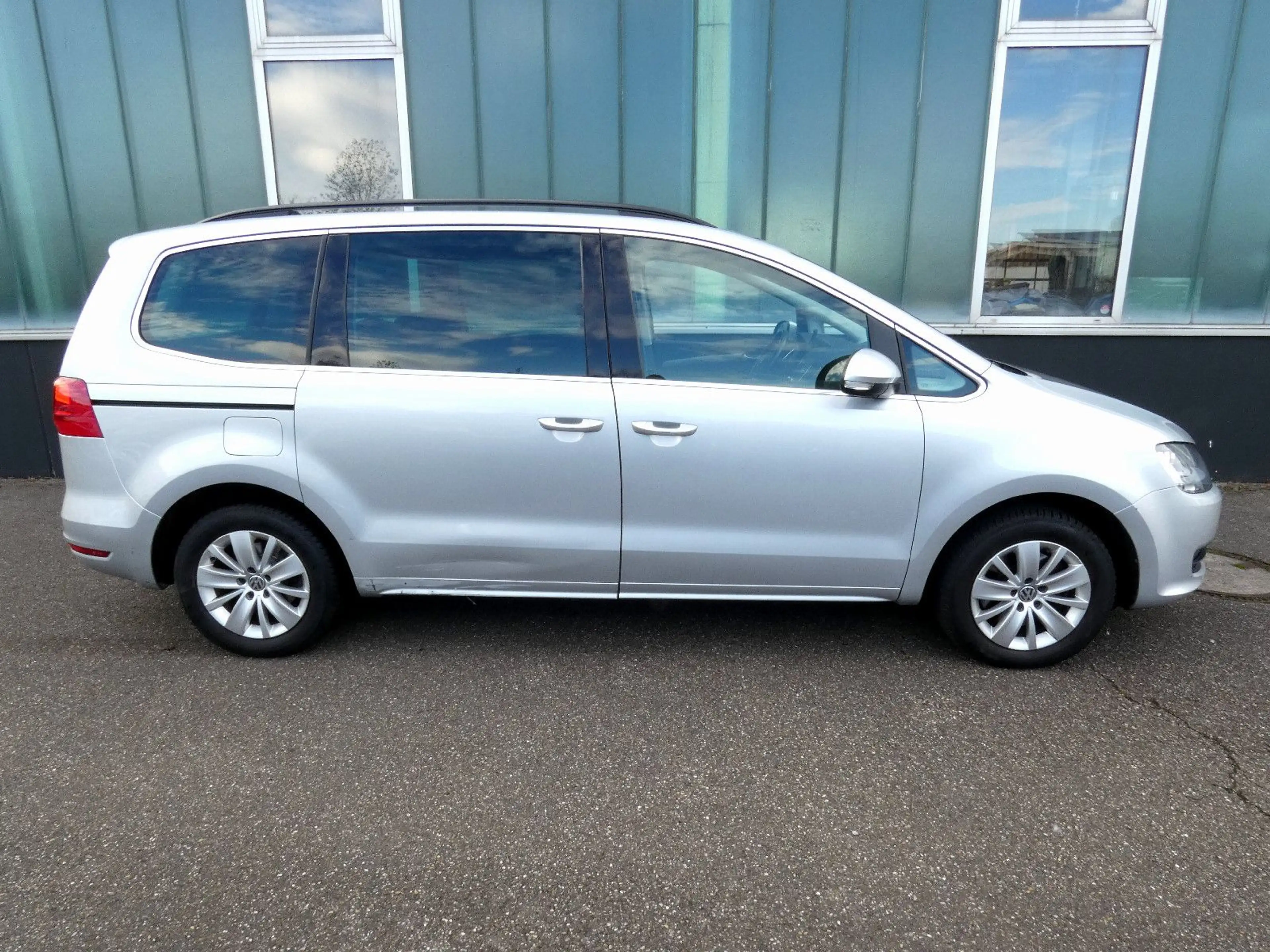 Volkswagen Sharan 1.4 TSI Comfortline*7-Sitzer* — photo 4