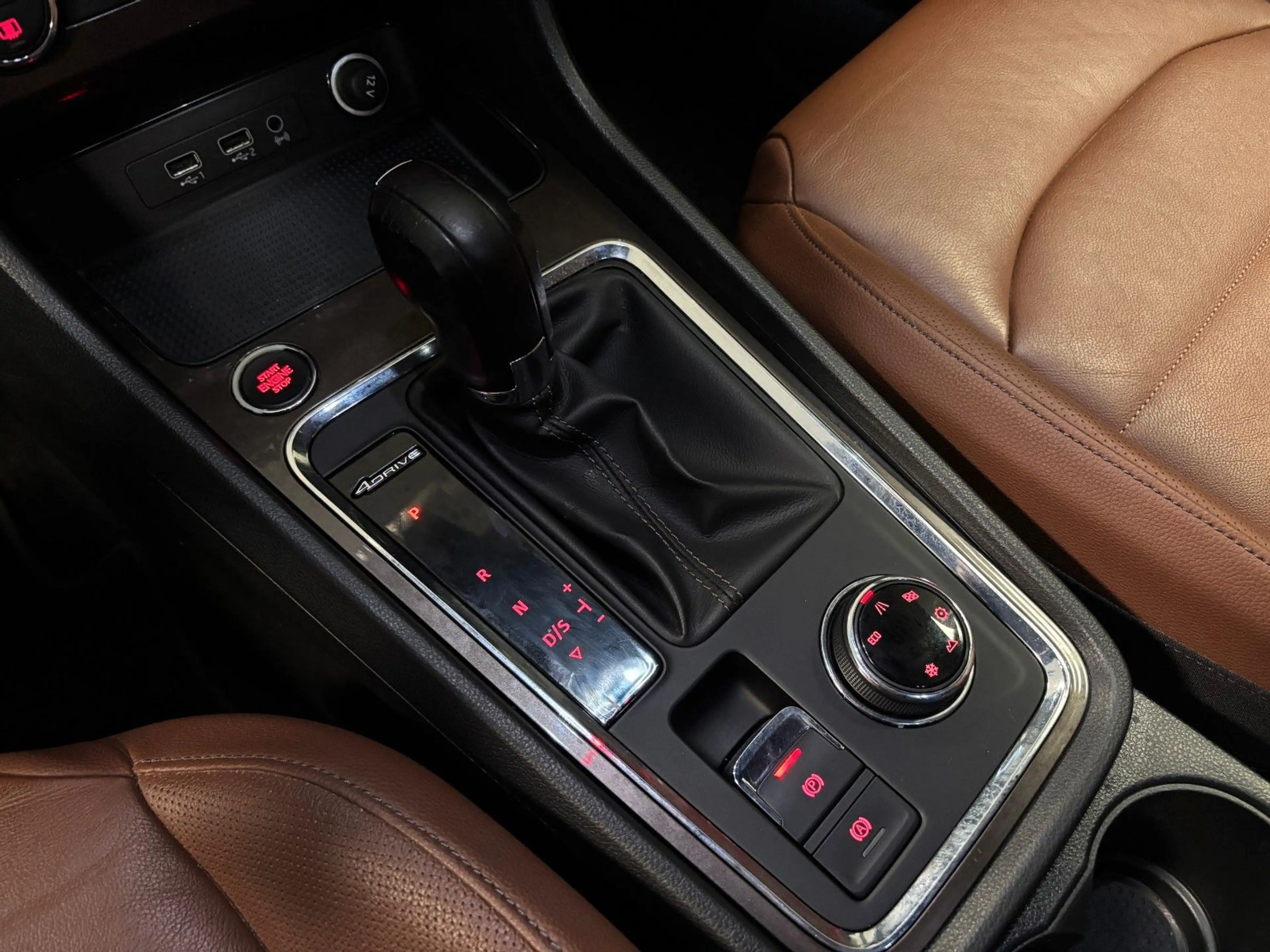 SEAT Ateca 2.0 TDI Xcellence 4Drive DSG*NAVi+Kamera* — photo 7