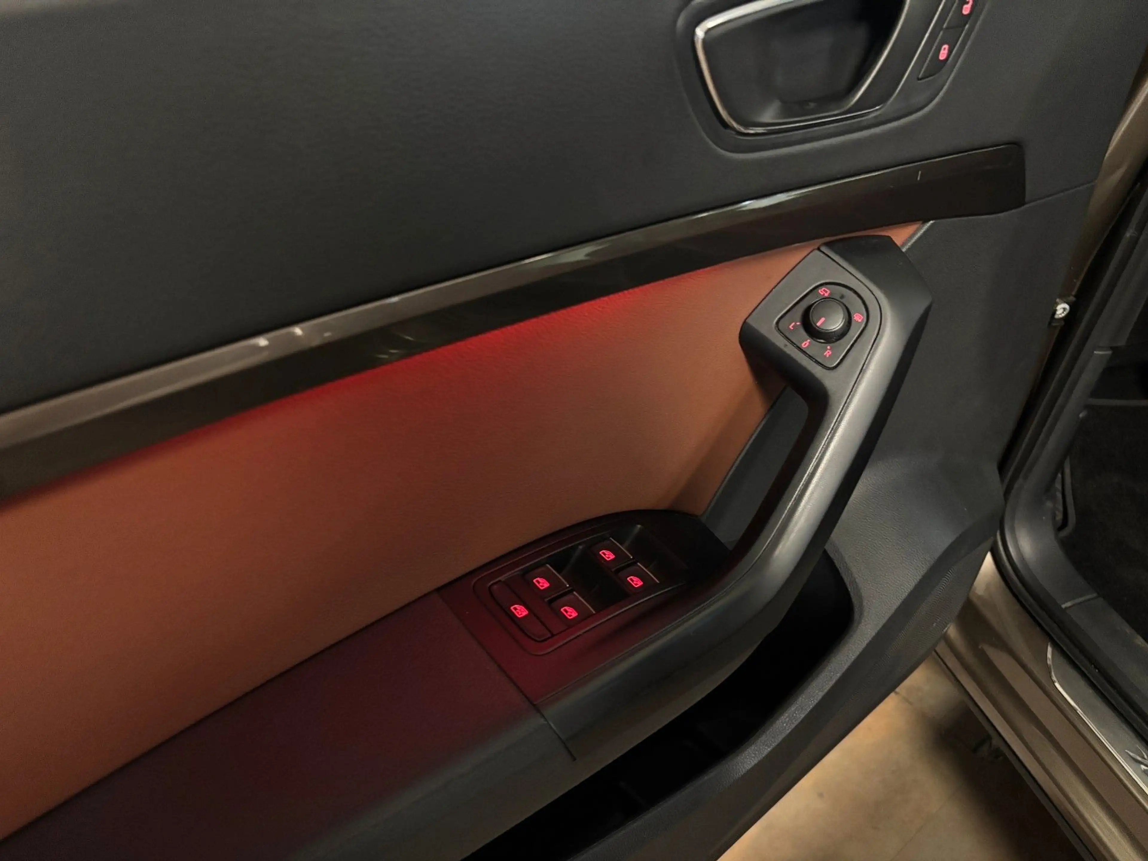 SEAT Ateca 2.0 TDI Xcellence 4Drive DSG*NAVi+Kamera* — photo 13