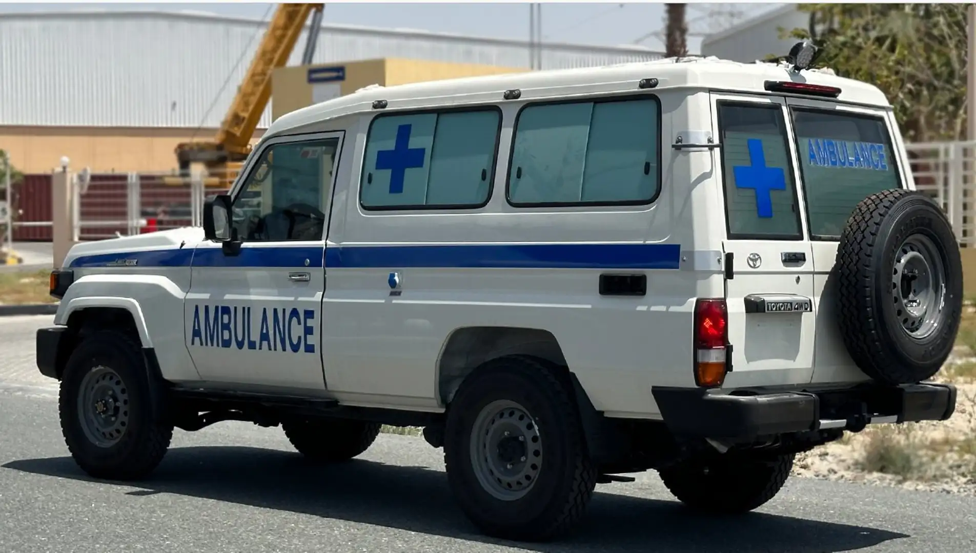 Toyota Land Cruiser 78 HZJ 4.2 D HARDTOP AMBULANCE *FOR EXPORT OUT EU* Blanco - 2