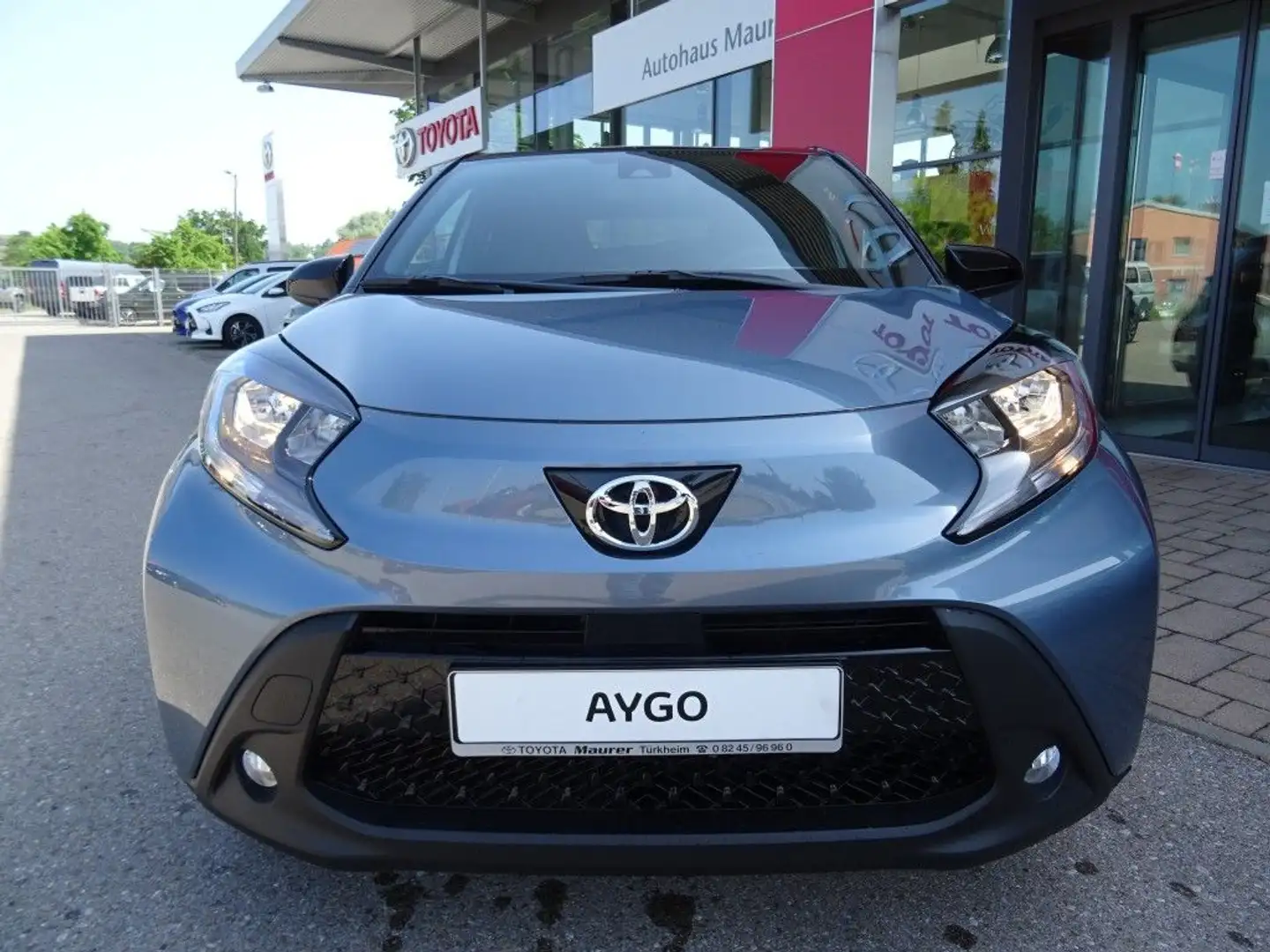 Toyota Aygo X Teamplayer Grau - 2