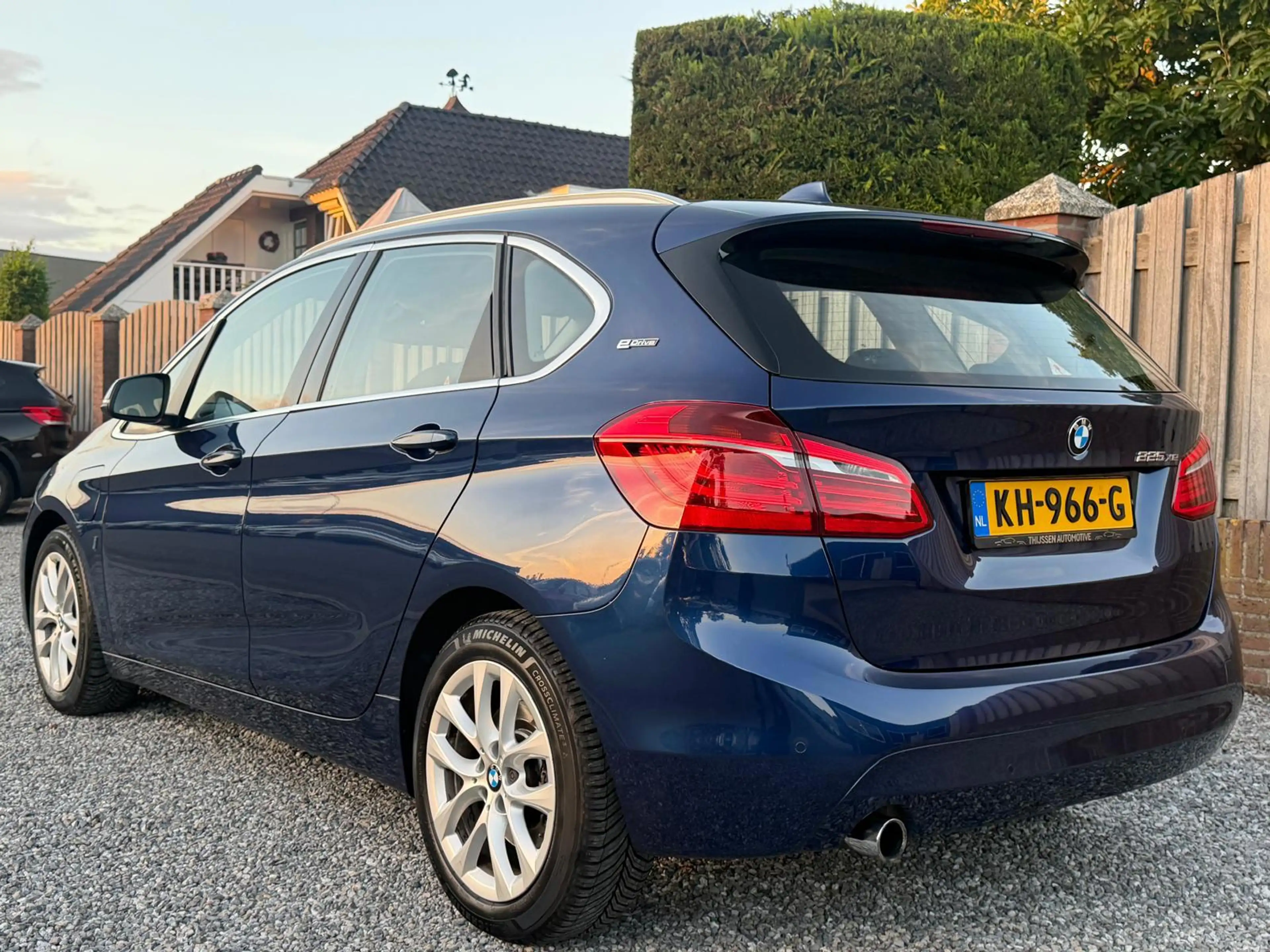 BMW 225 2-serie Active Tourer 225xe PHEV iPerformance Cent — photo 4