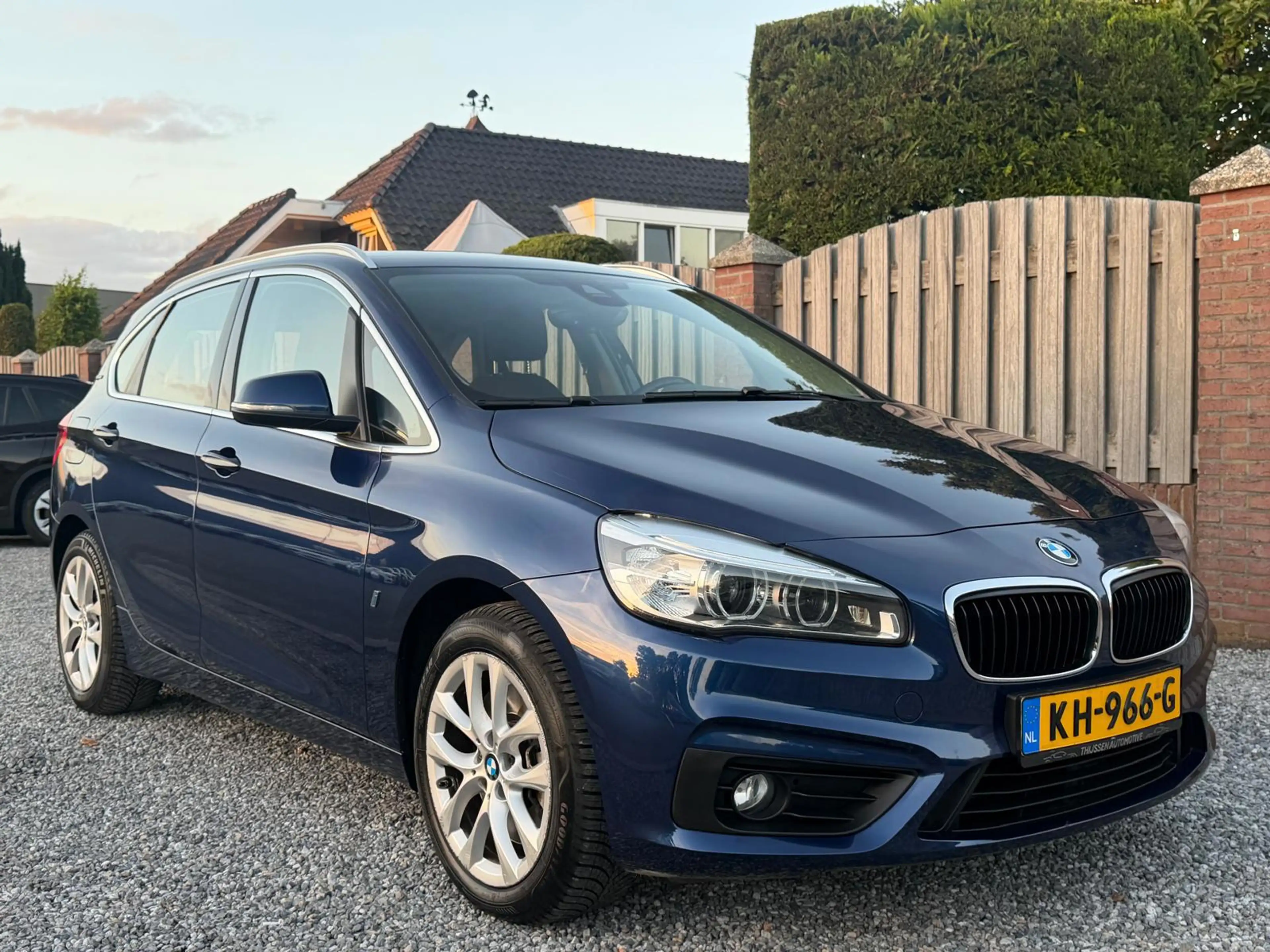 BMW 225 2-serie Active Tourer 225xe PHEV iPerformance Cent — photo 10