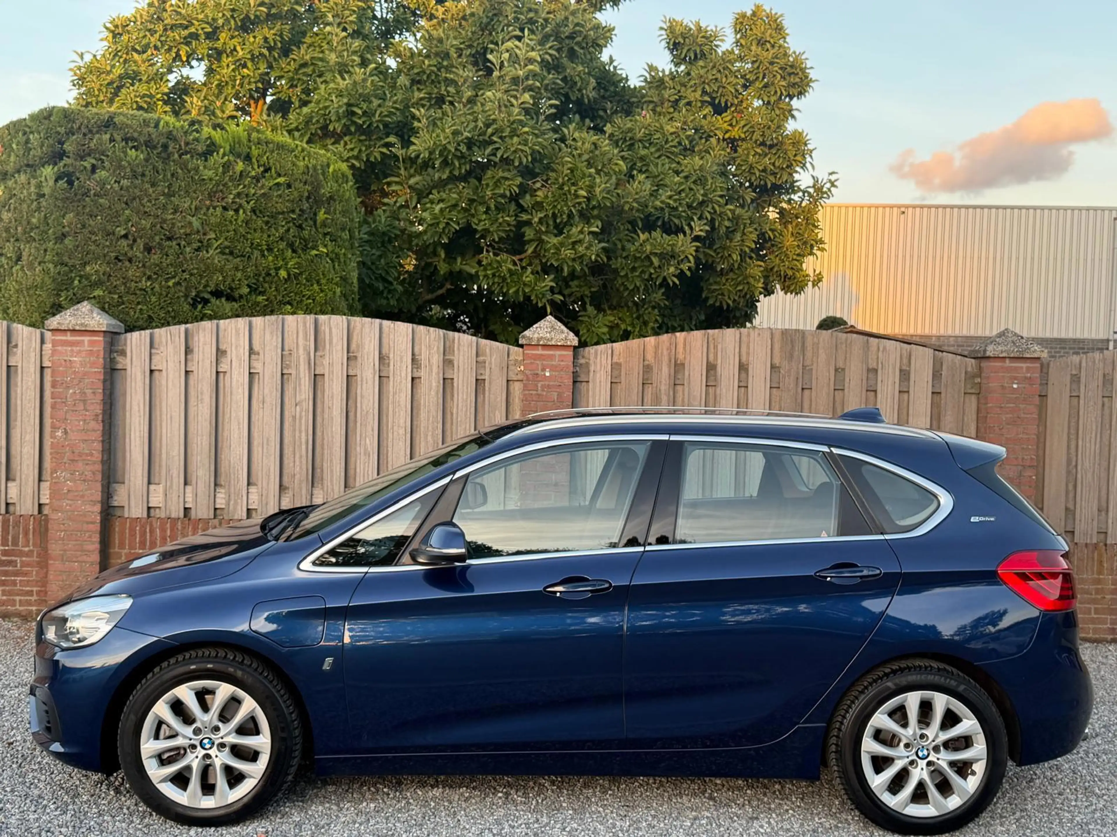 BMW 225 2-serie Active Tourer 225xe PHEV iPerformance Cent — photo 3