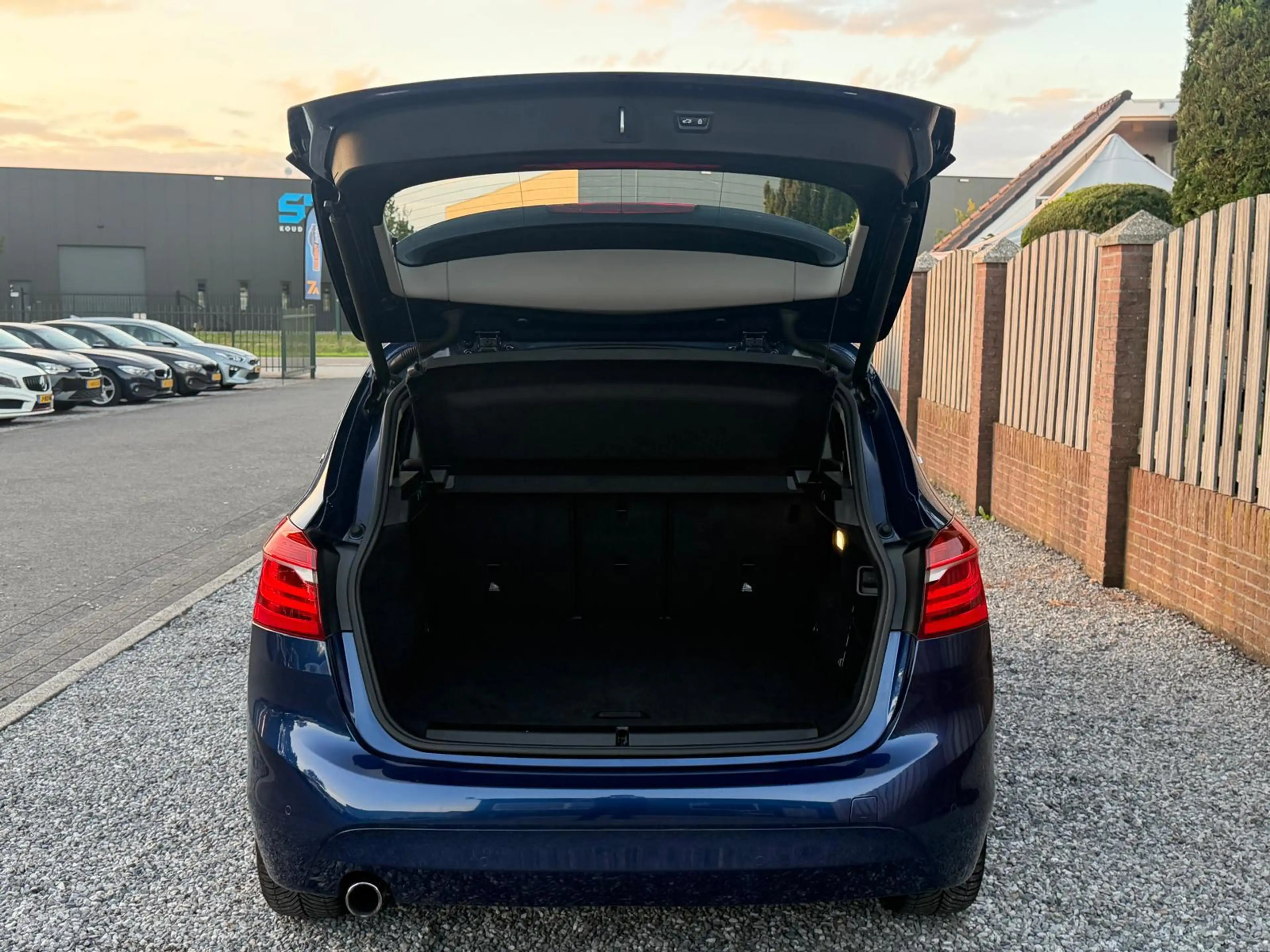 BMW 225 2-serie Active Tourer 225xe PHEV iPerformance Cent — photo 6