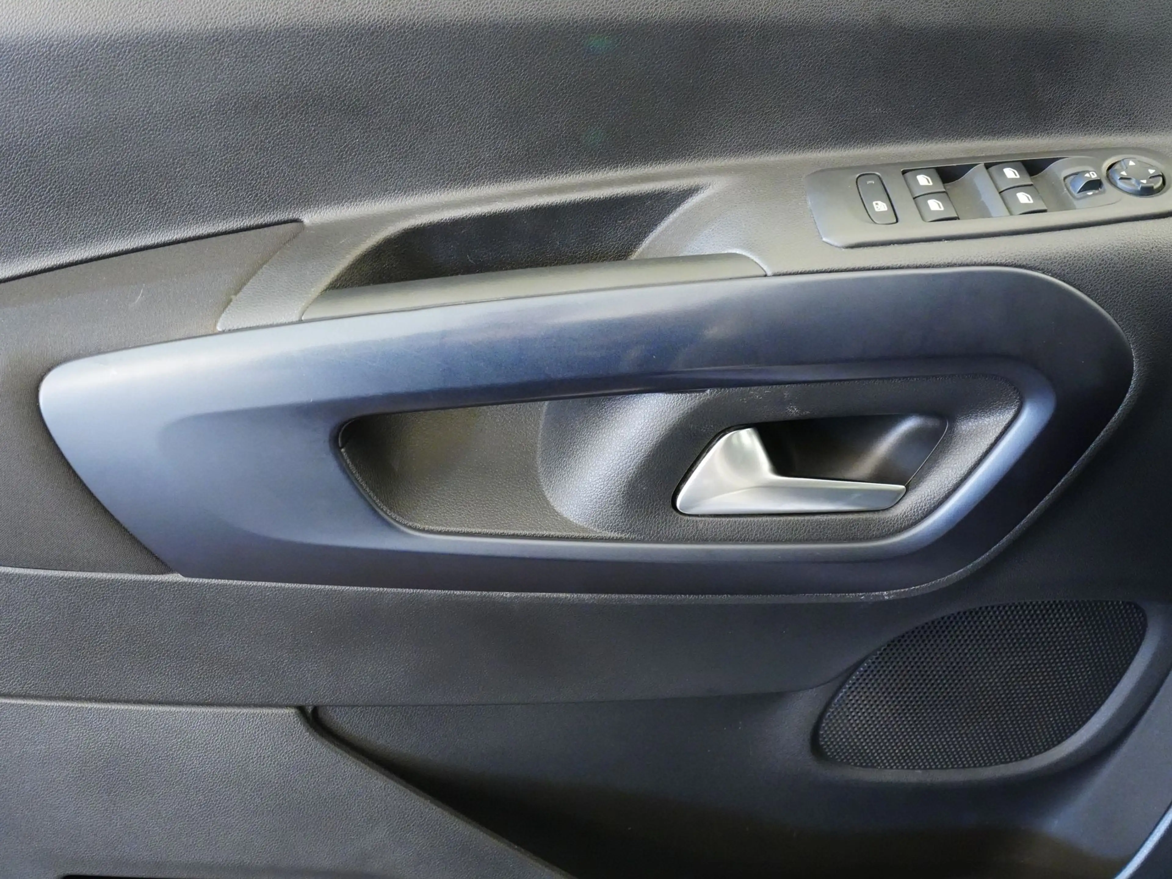 Peugeot Rifter ALLURE 1.5 HDi |PBchauffant|AttelageRem|Alu16" — photo 11