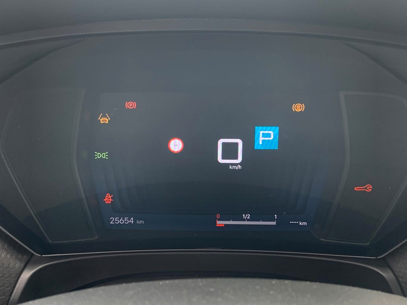 Citroen C5 X PureTech 130 Stop&Start AT8 Plus *SHZ* — photo 13