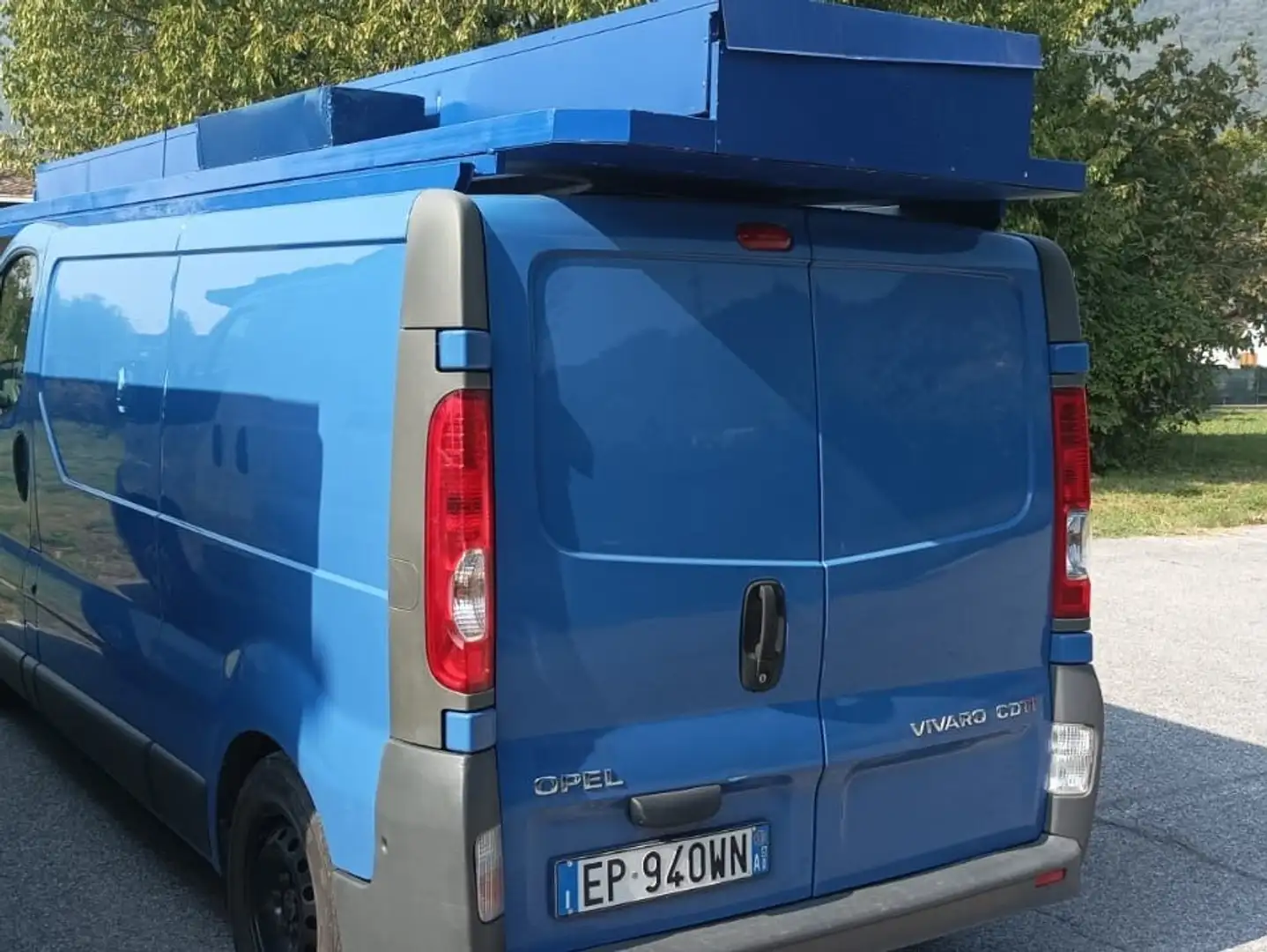 Opel Zafira opel vivaro plava - 1