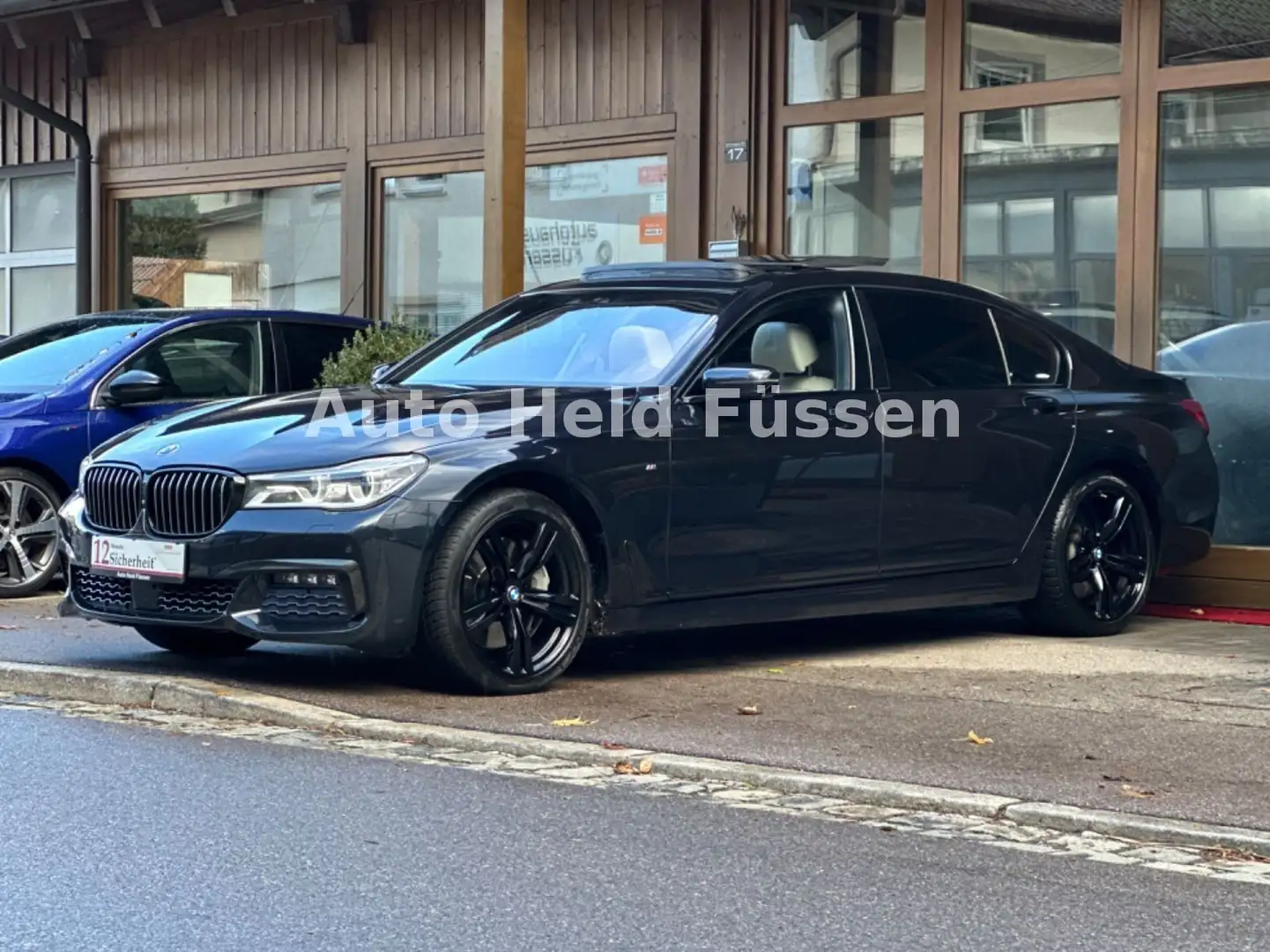 BMW 750 Li xDrive MPaket Laser 360°Pano HUD NightvB&W Schwarz - 2