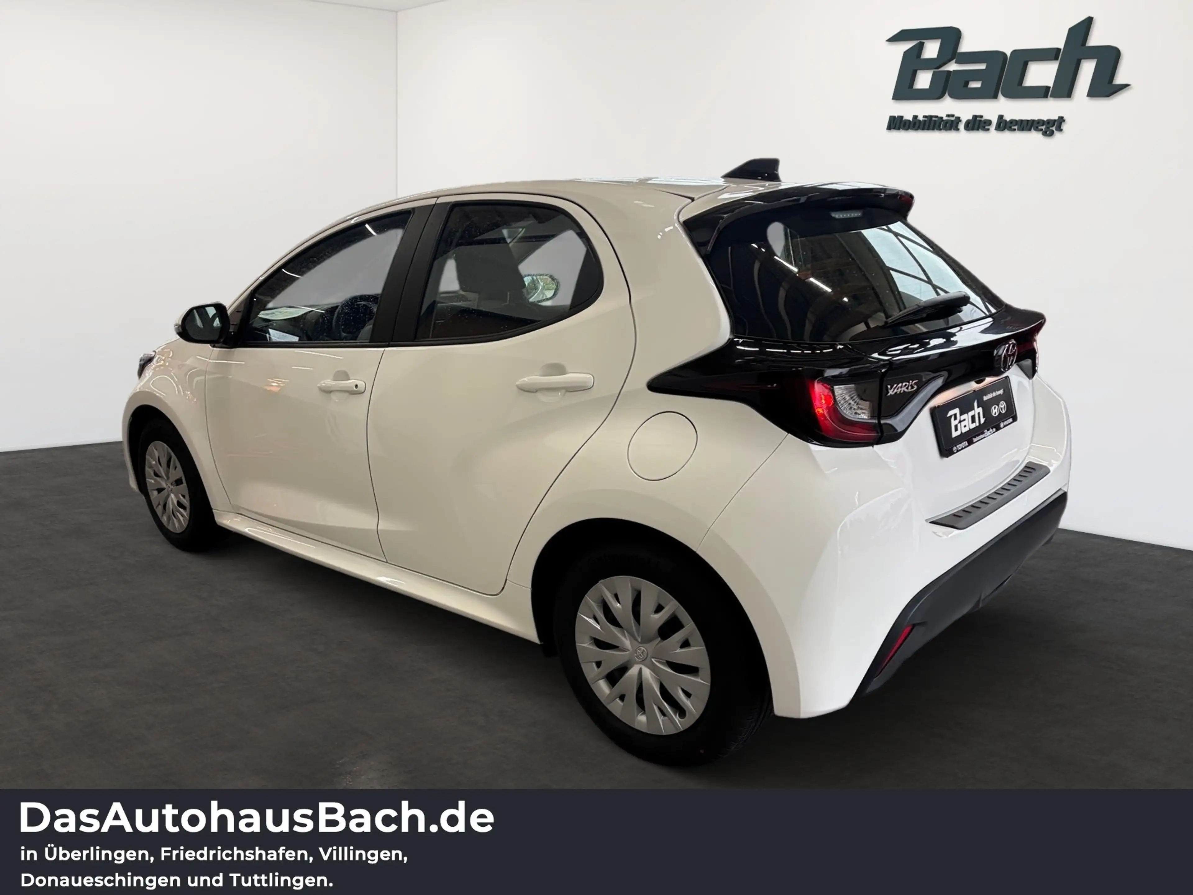 Toyota Yaris - 1.5 l Hybrid  Business AUT — photo 4