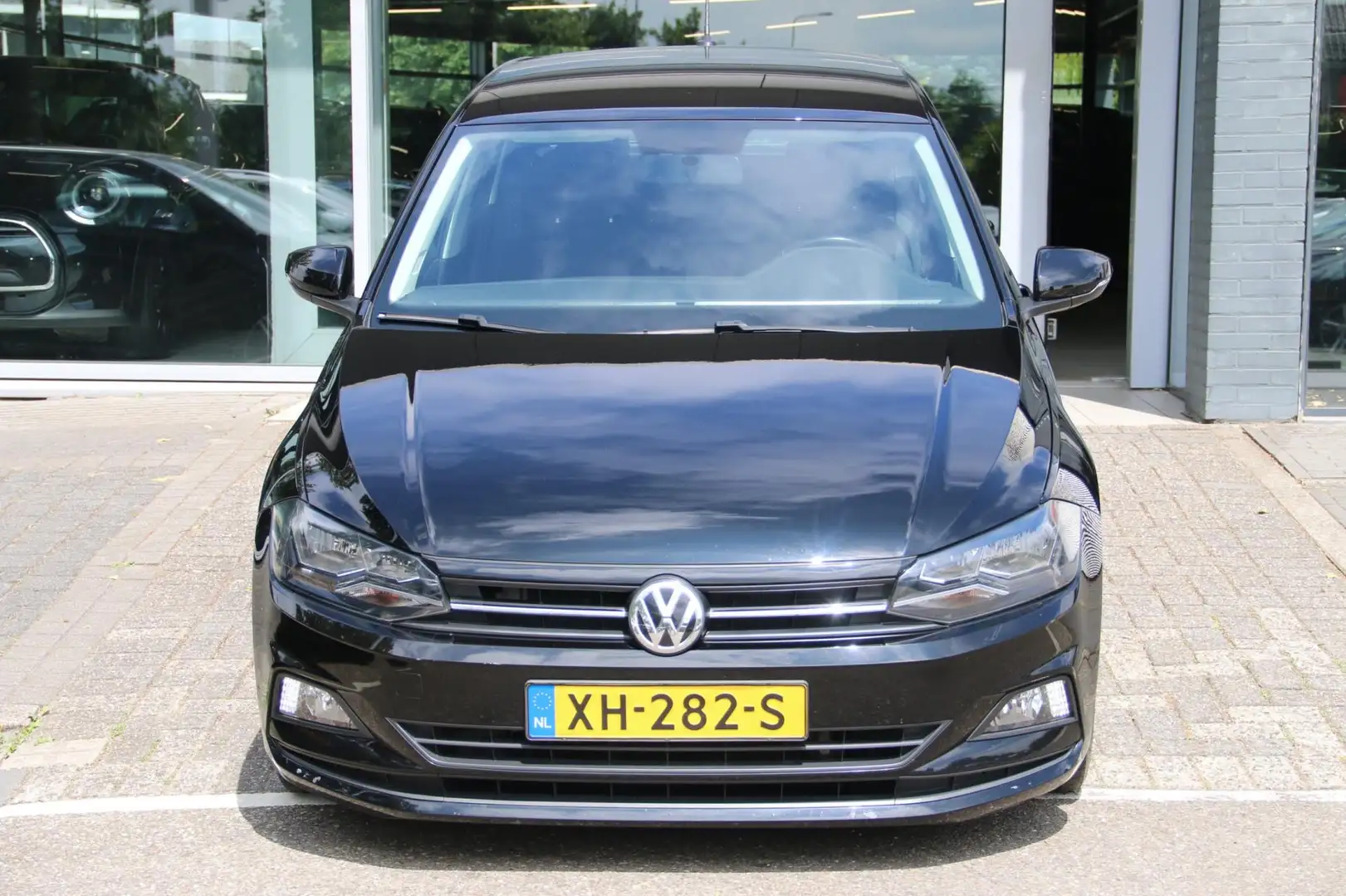 Volkswagen Polo 1.0 TSI Comfortline Business Zwart - 2