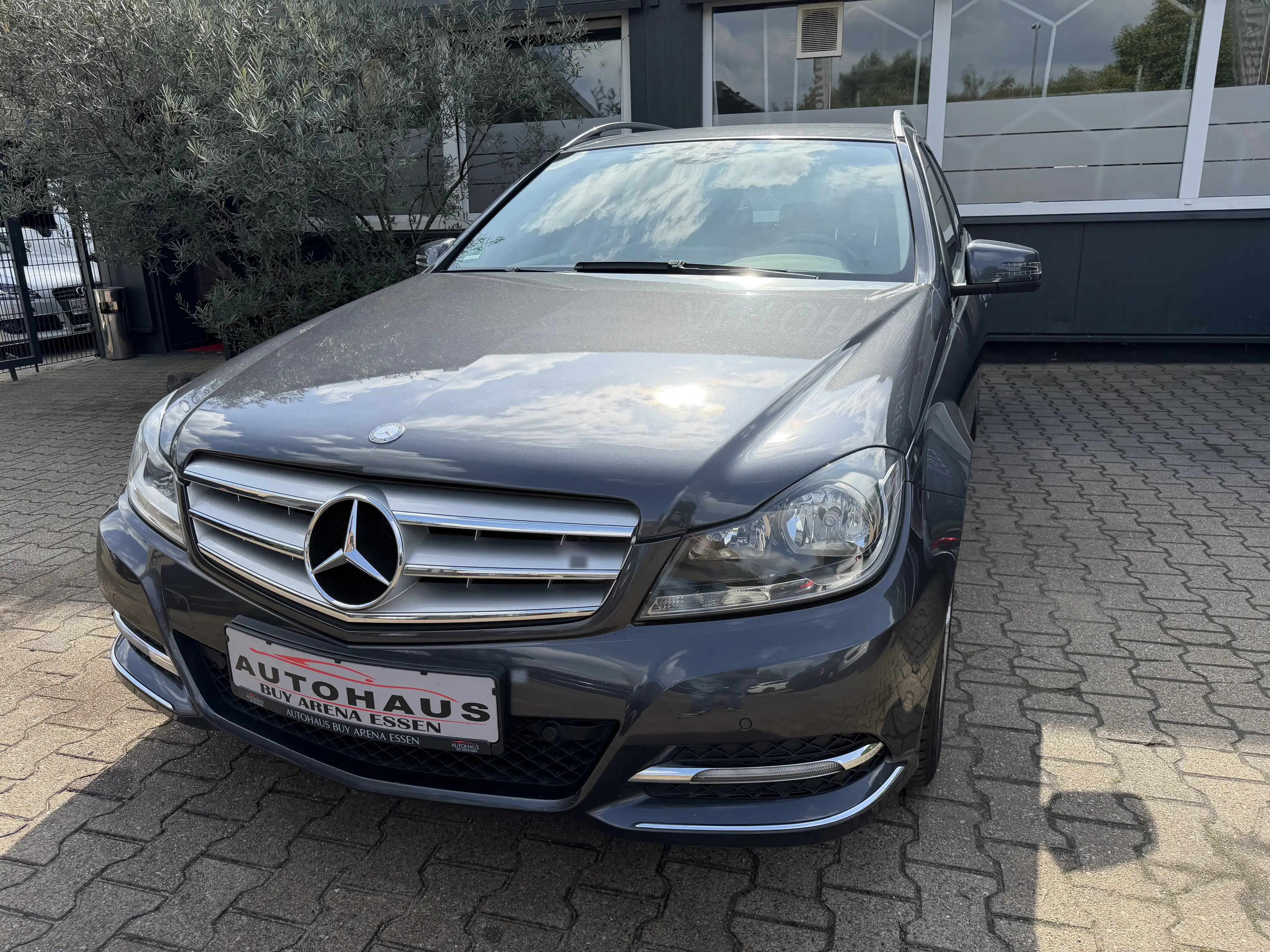Mercedes-Benz C 180 CGI T Avatgarde BlueEfficiency 7G-TRONIC 2.H AHK Facelift — photo 8