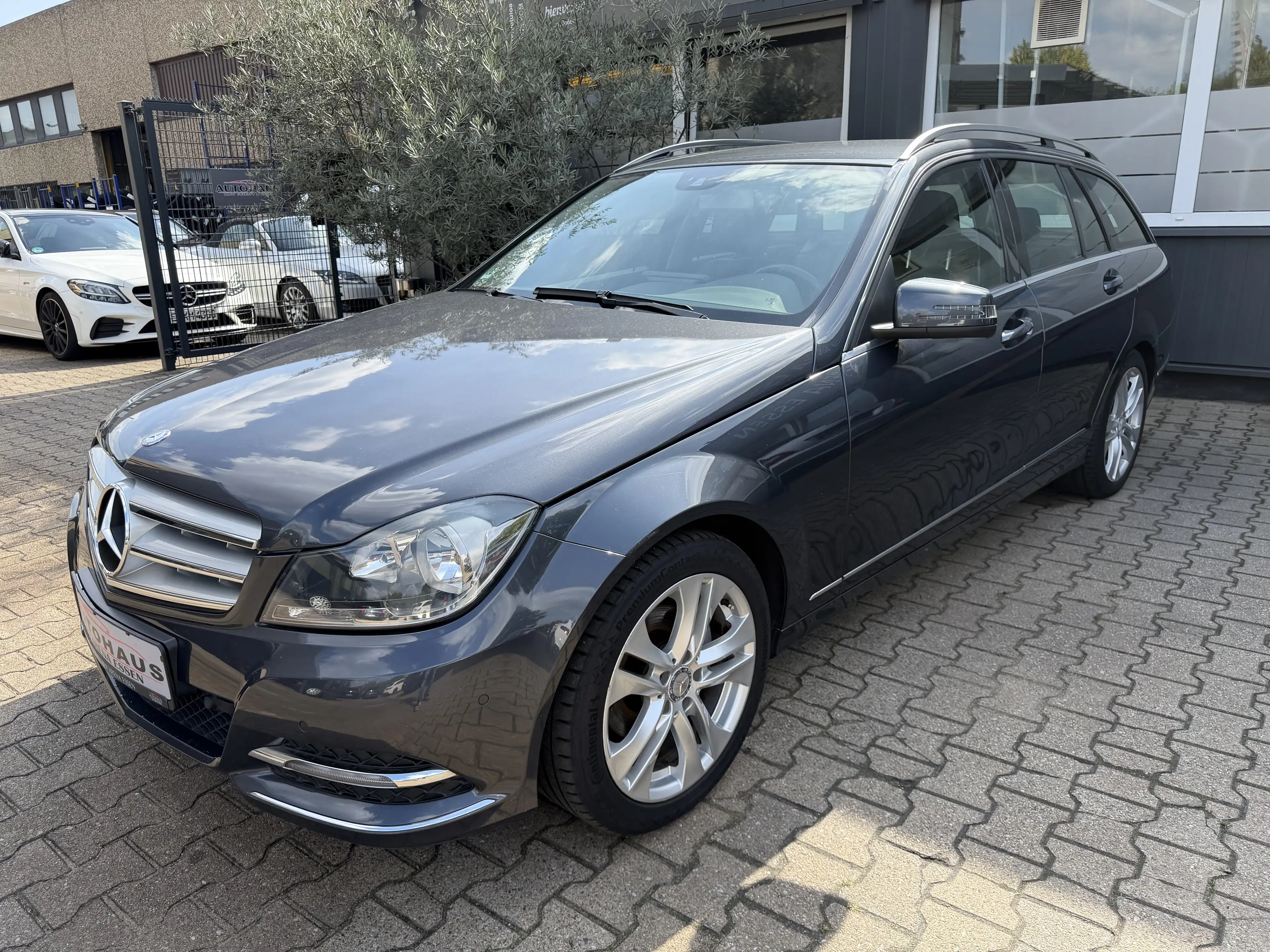 Mercedes-Benz C 180 CGI T Avatgarde BlueEfficiency 7G-TRONIC 2.H AHK Facelift — photo 10