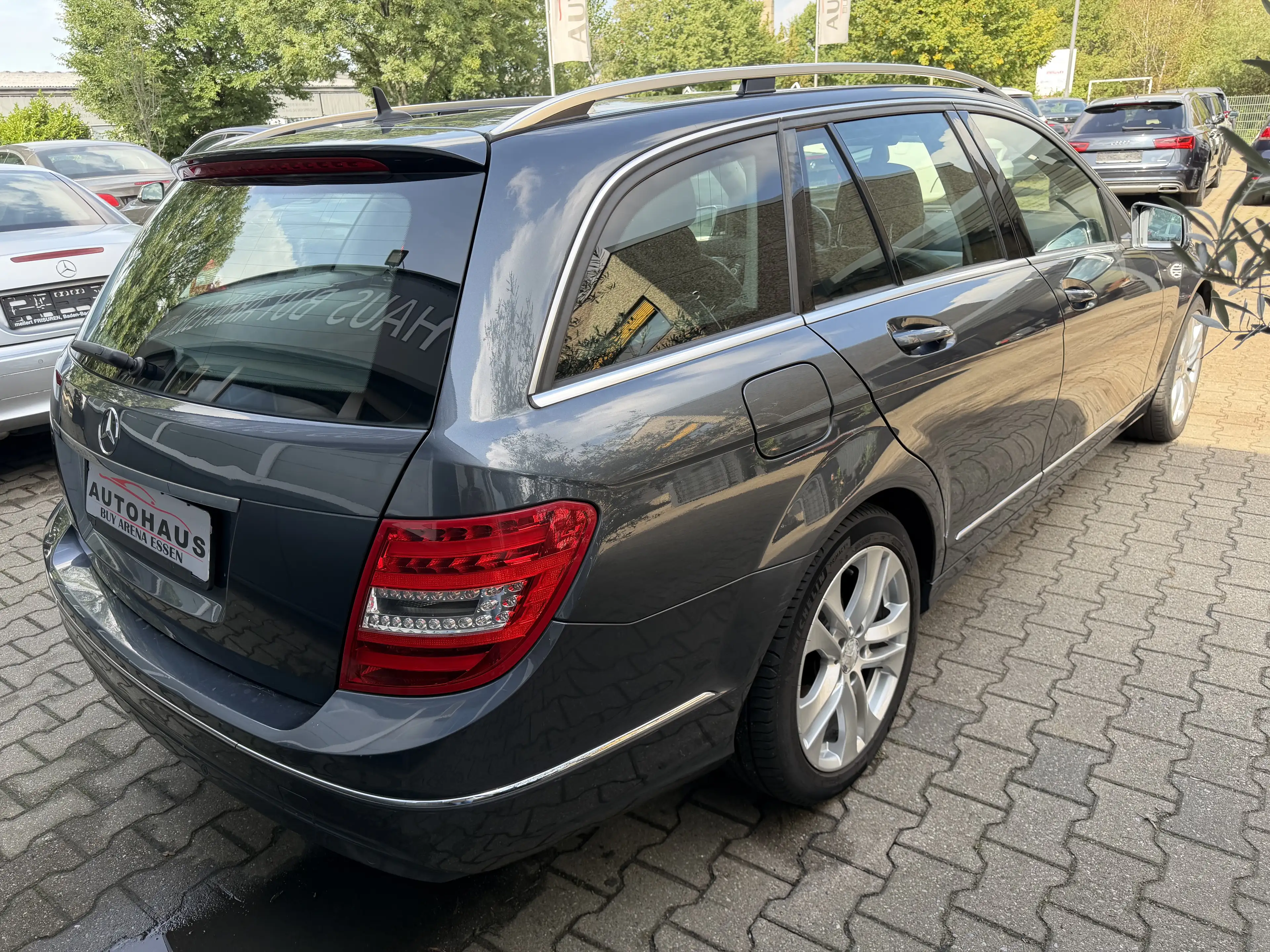Mercedes-Benz C 180 CGI T Avatgarde BlueEfficiency 7G-TRONIC 2.H AHK Facelift — photo 6