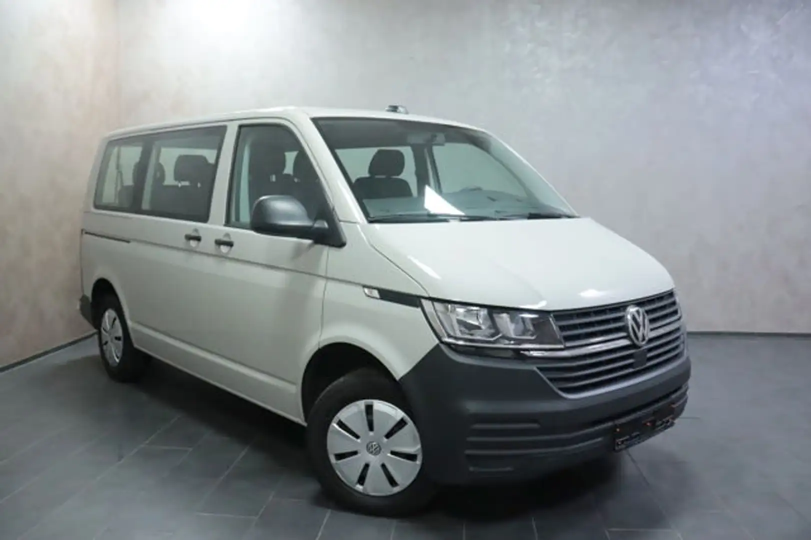Volkswagen T6.1 Transporter 2.0 TDI 9-Sitzer NAVI KLIMA APP Grau - 2