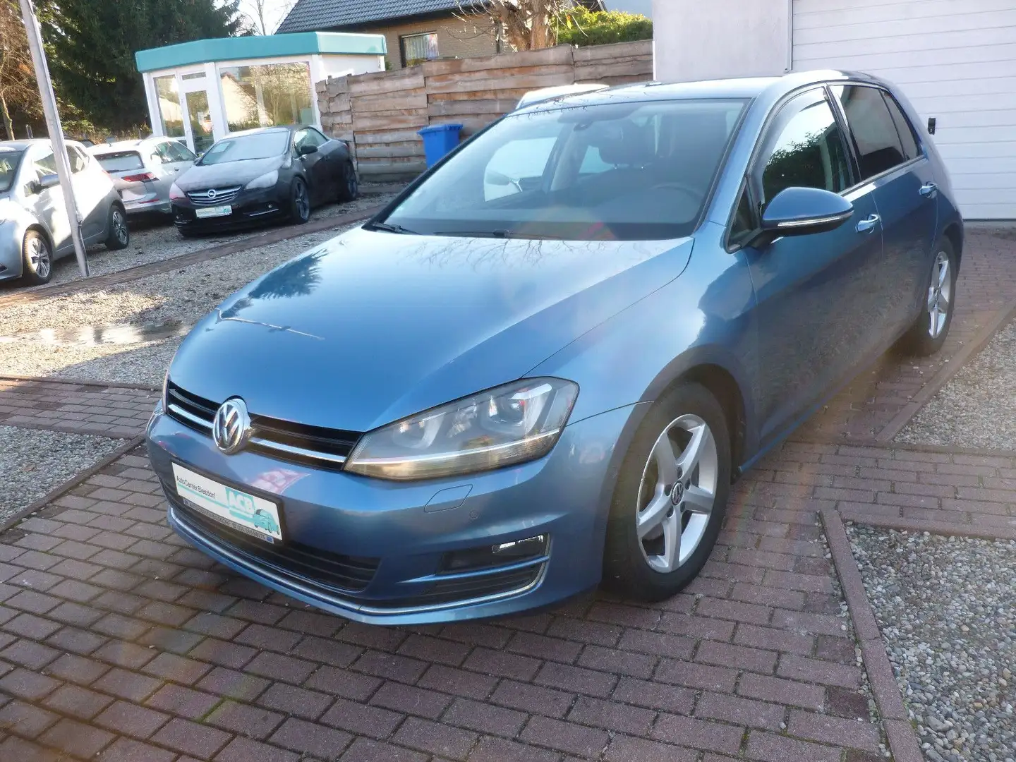Volkswagen Golf VII Lim. Highline Navi/Sitzhzg/Bi-Xenon/AHK Azul - 2