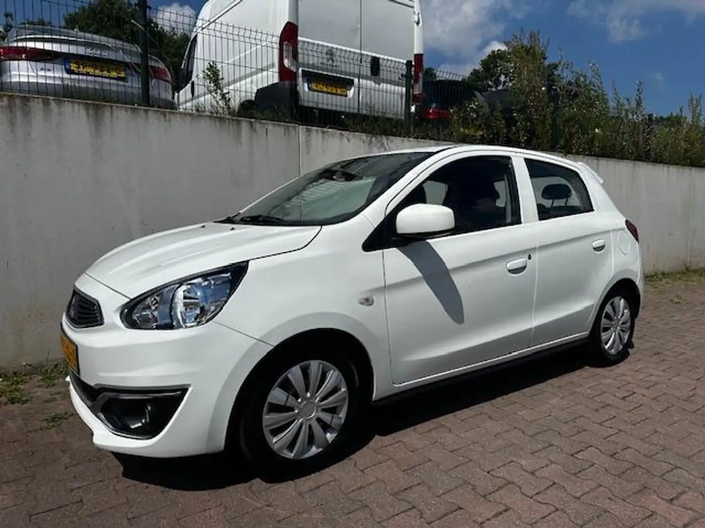 Mitsubishi Space Star 1.0 Cool+/AIRCO/NAP/NL AUTO/NIEUWE APK AFLEVERING/ Wit - 2