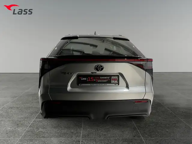 Toyota BZ4X view 5