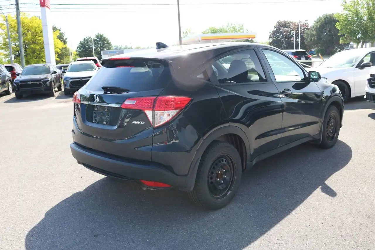 Honda HR-V photo Honda HR-V
