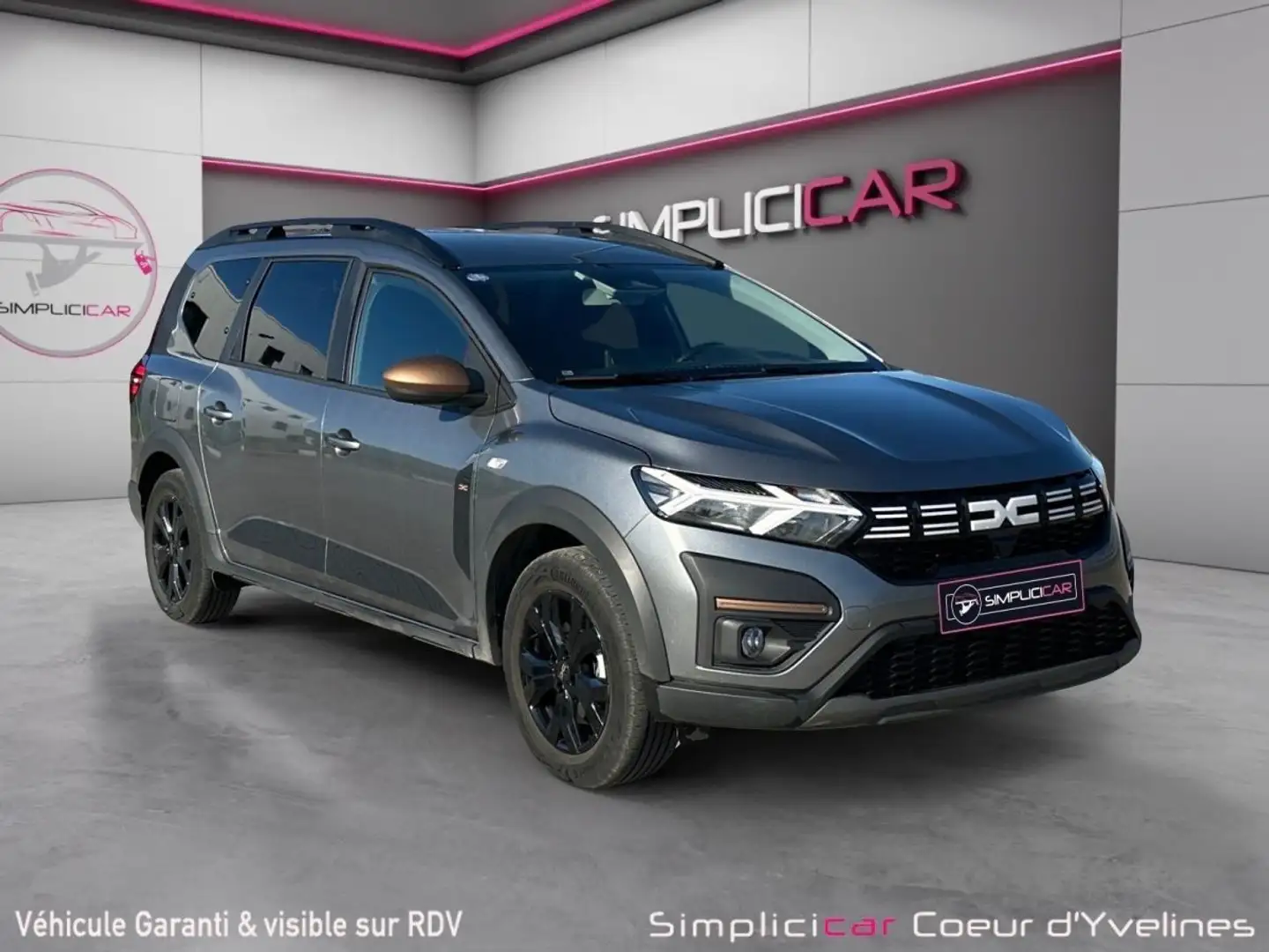 Dacia Jogger Hybrid 140 7 places / Extreme Grau - 1