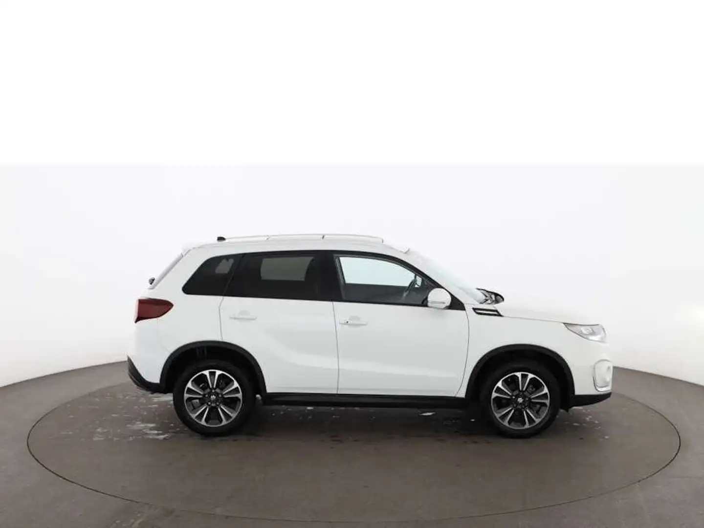 Suzuki Vitara 1.4 S LED SKY NAVI R-CAM SITZHZG TEMPOMAT Weiß - 2