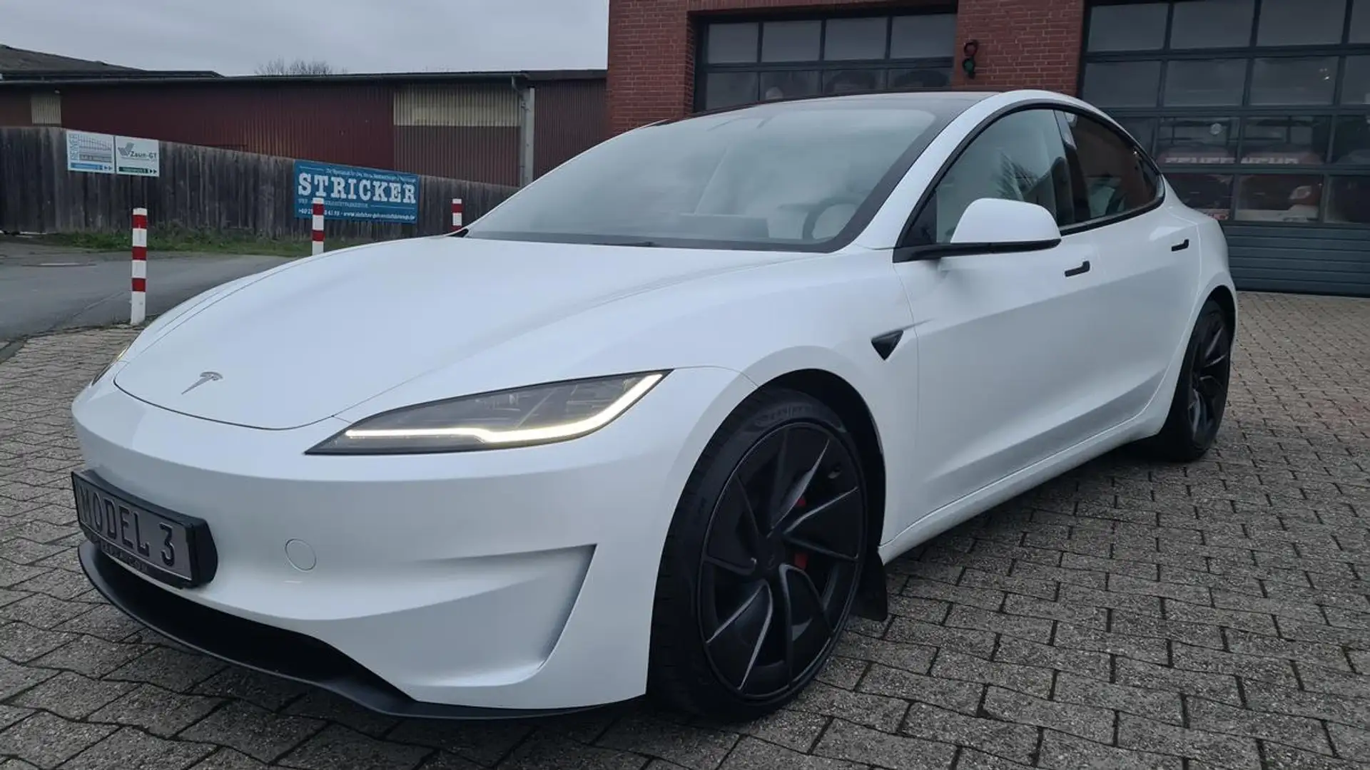 Tesla Model 3 Performance 2024 Highland White White Weiß - 1