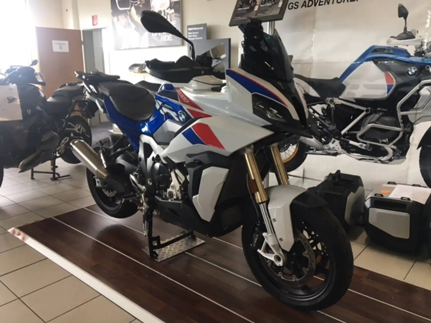 BMW S 1000 XR M-Paket, Tieferlegung - 2